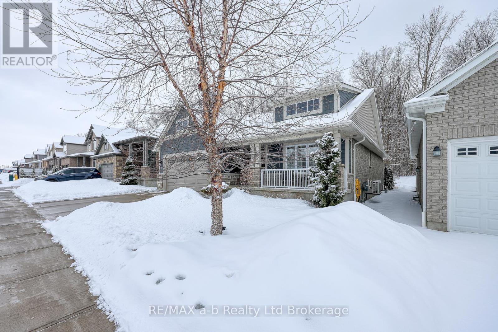 56 Hollingshead Road, Ingersoll (Ingersoll - South), Ontario  N5C 0C6 - Photo 3 - X12822516