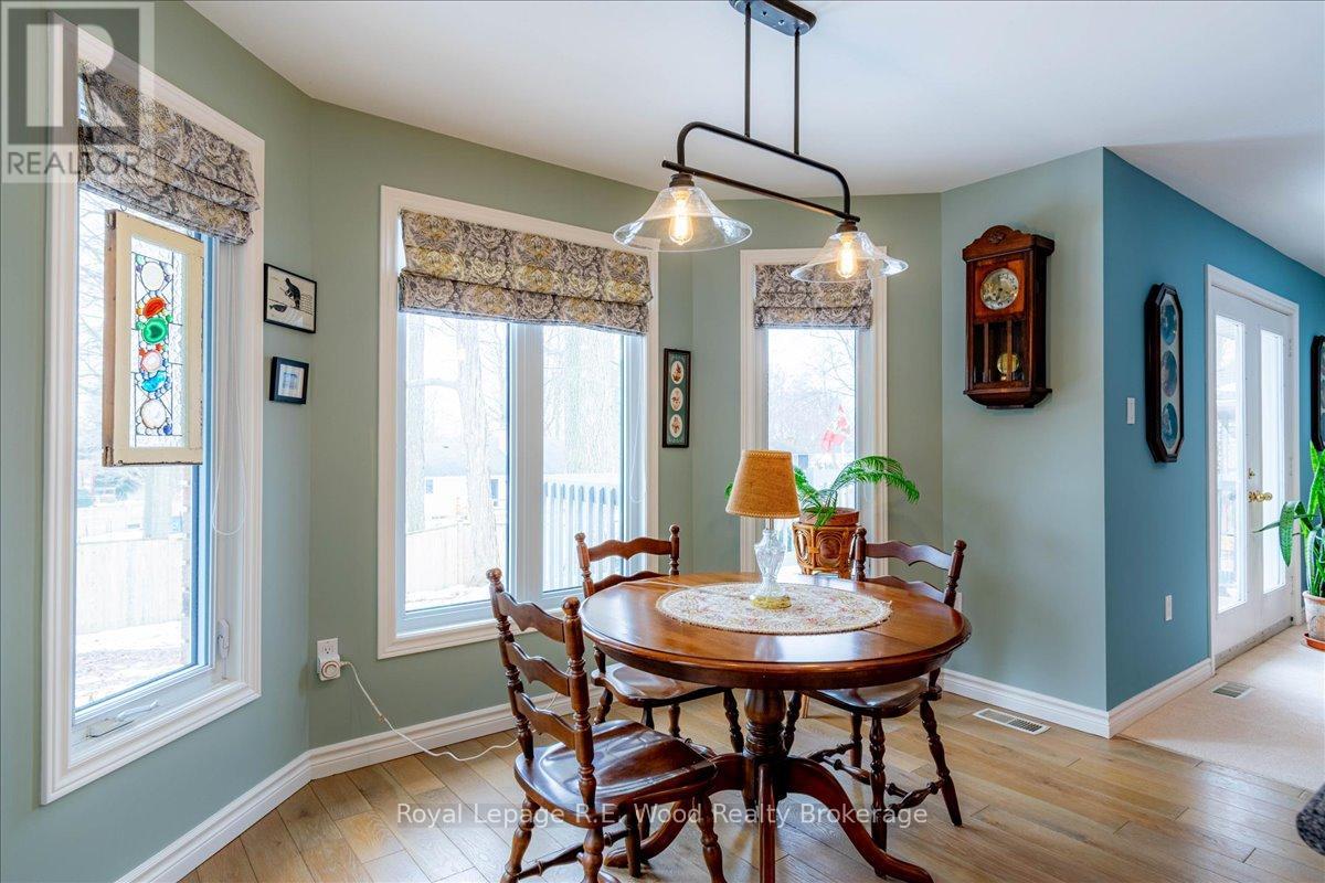 27 Woodside Drive, Tillsonburg, Ontario  N4G 5P9 - Photo 20 - X12822968