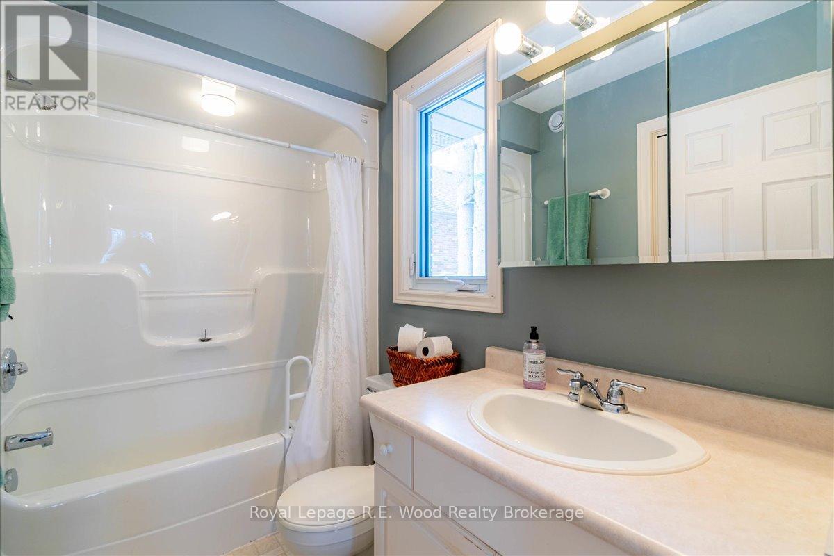 27 Woodside Drive, Tillsonburg, Ontario  N4G 5P9 - Photo 25 - X12822968