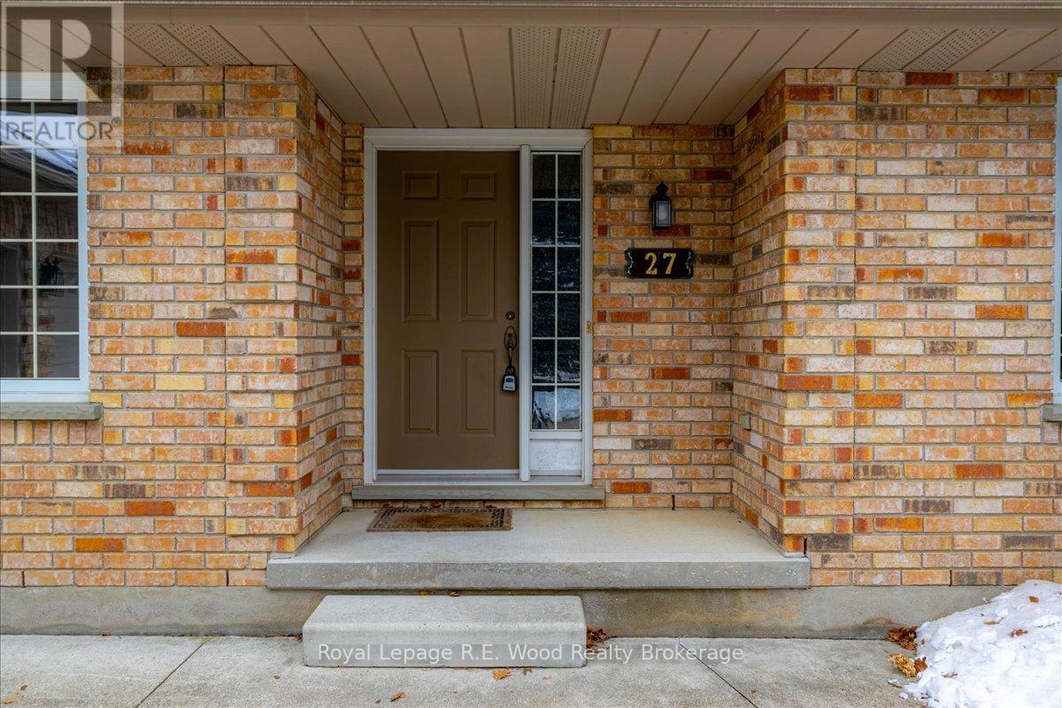 27 Woodside Drive, Tillsonburg, Ontario  N4G 5P9 - Photo 3 - X12822968