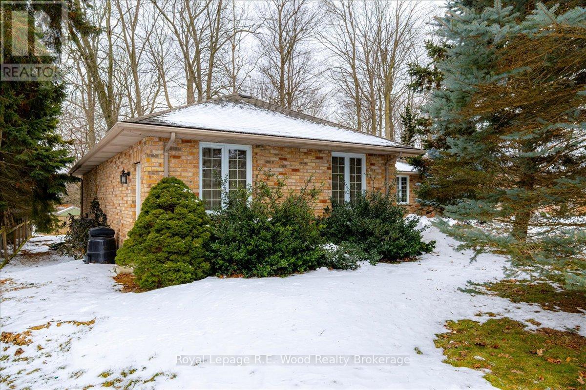 27 Woodside Drive, Tillsonburg, Ontario  N4G 5P9 - Photo 5 - X12822968