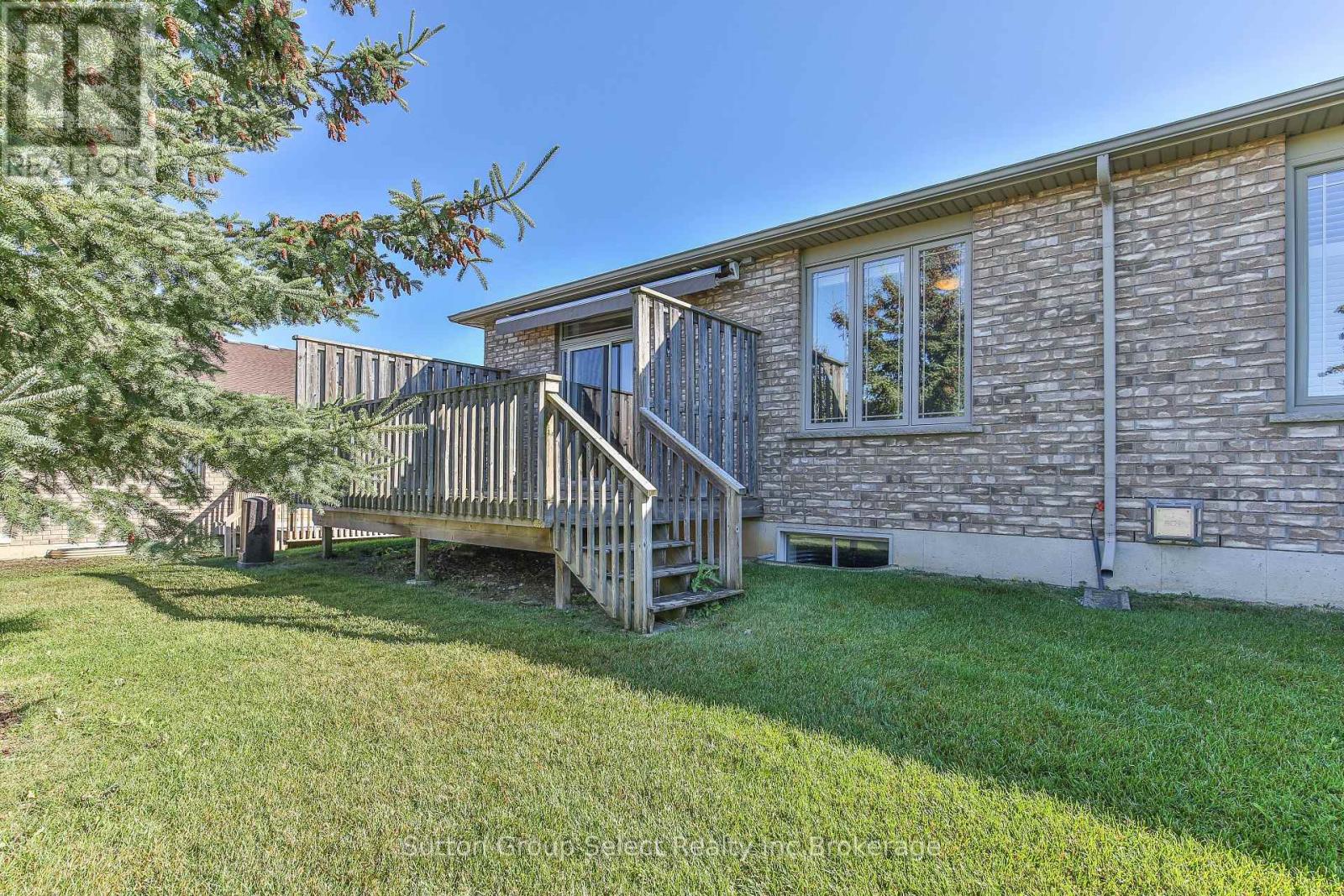 38 - 540 Spitfire Street, Woodstock (Woodstock - North), Ontario  N4T 0C2 - Photo 38 - X12825178