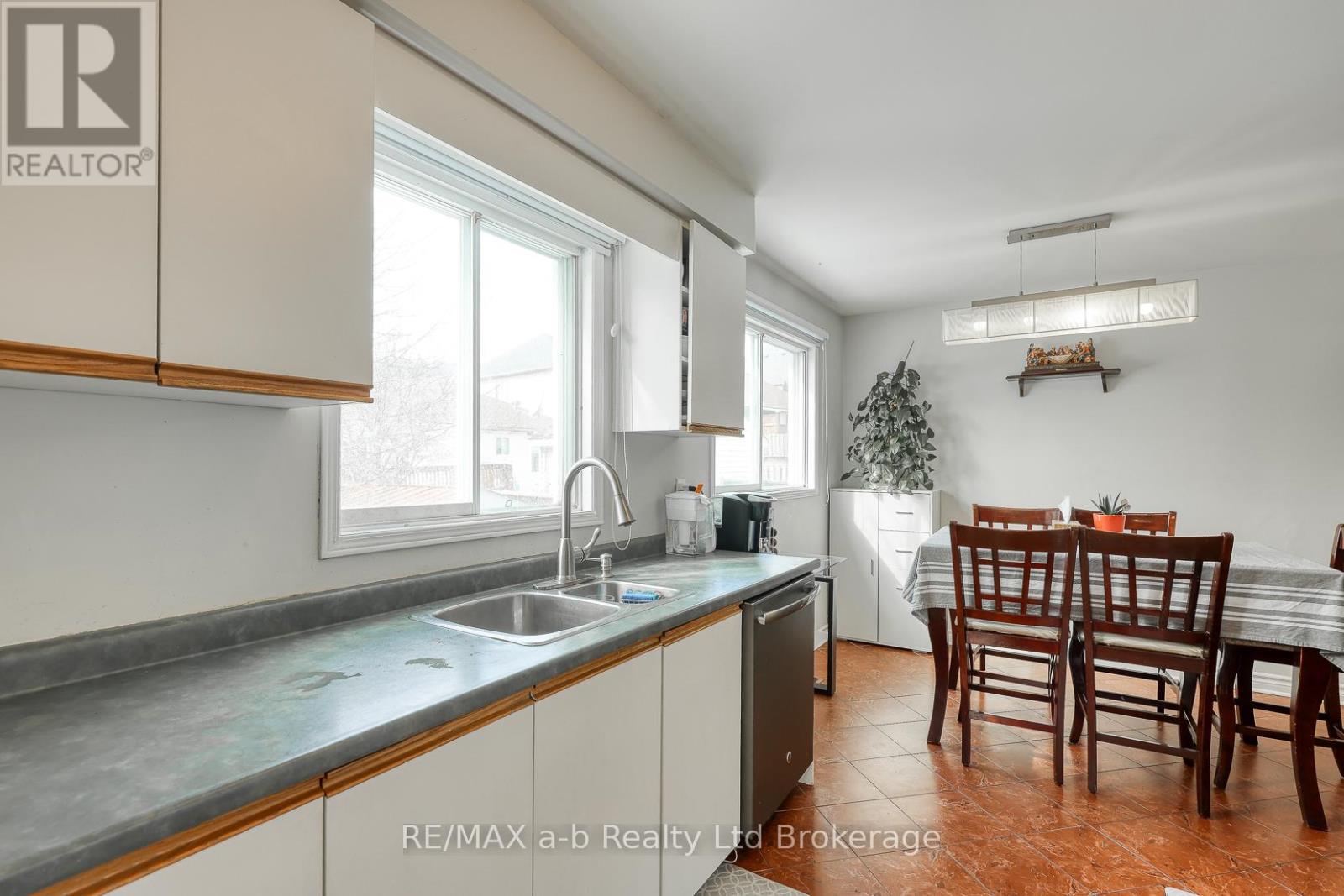 94 D'aubigny Road, Brantford, Ontario  N3T 6J4 - Photo 20 - X12825728