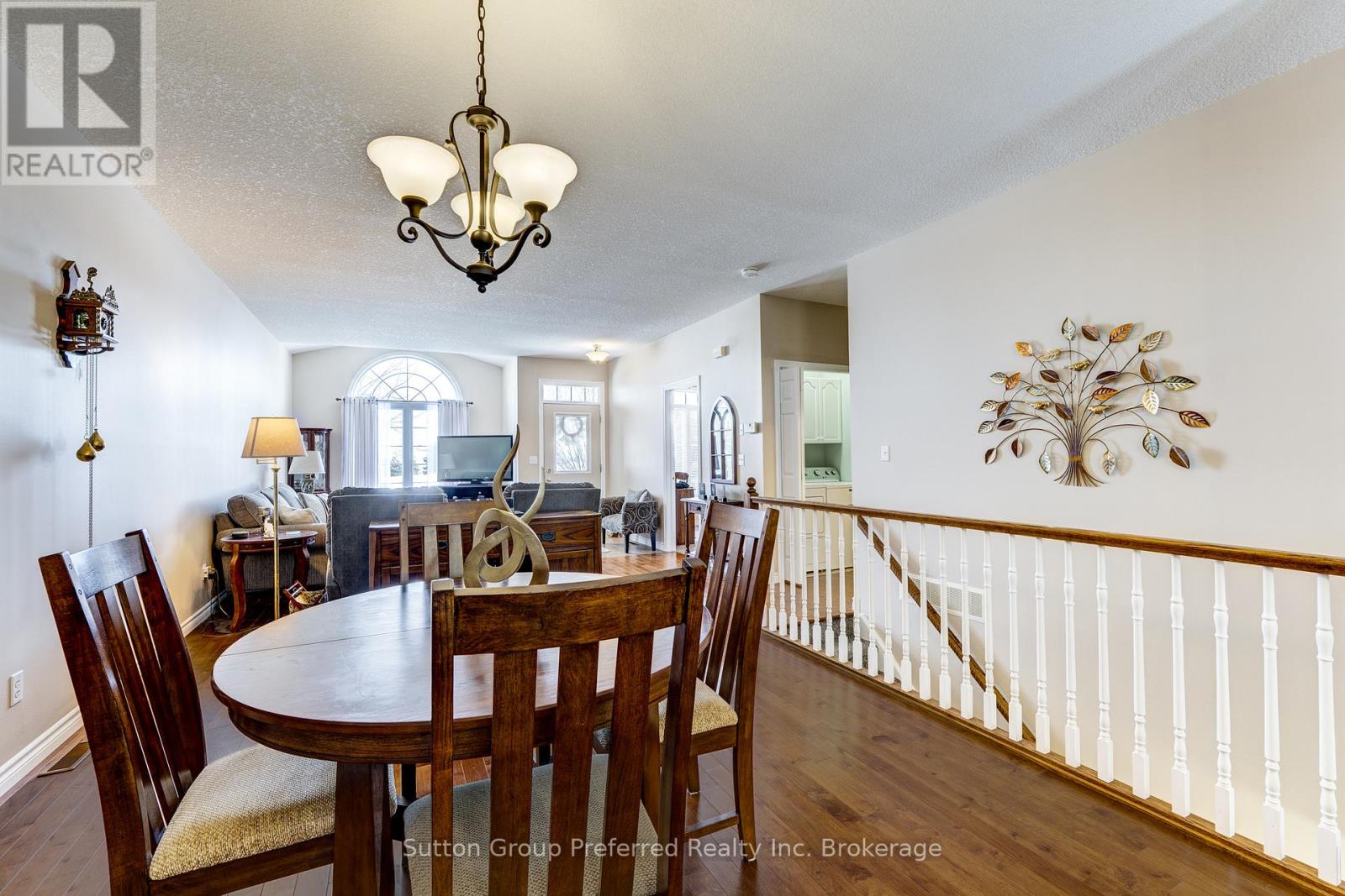 661 Southwood Way, Woodstock (Woodstock - South), Ontario  N4S 9A6 - Photo 10 - X12826116