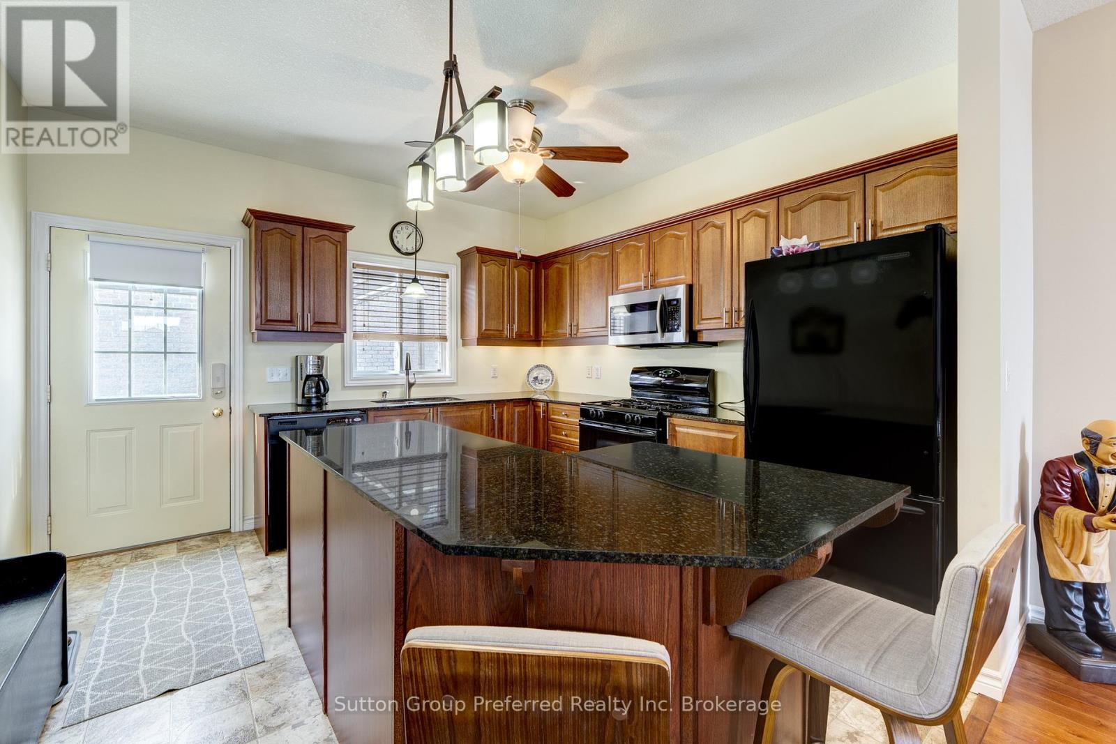 661 Southwood Way, Woodstock (Woodstock - South), Ontario  N4S 9A6 - Photo 13 - X12826116