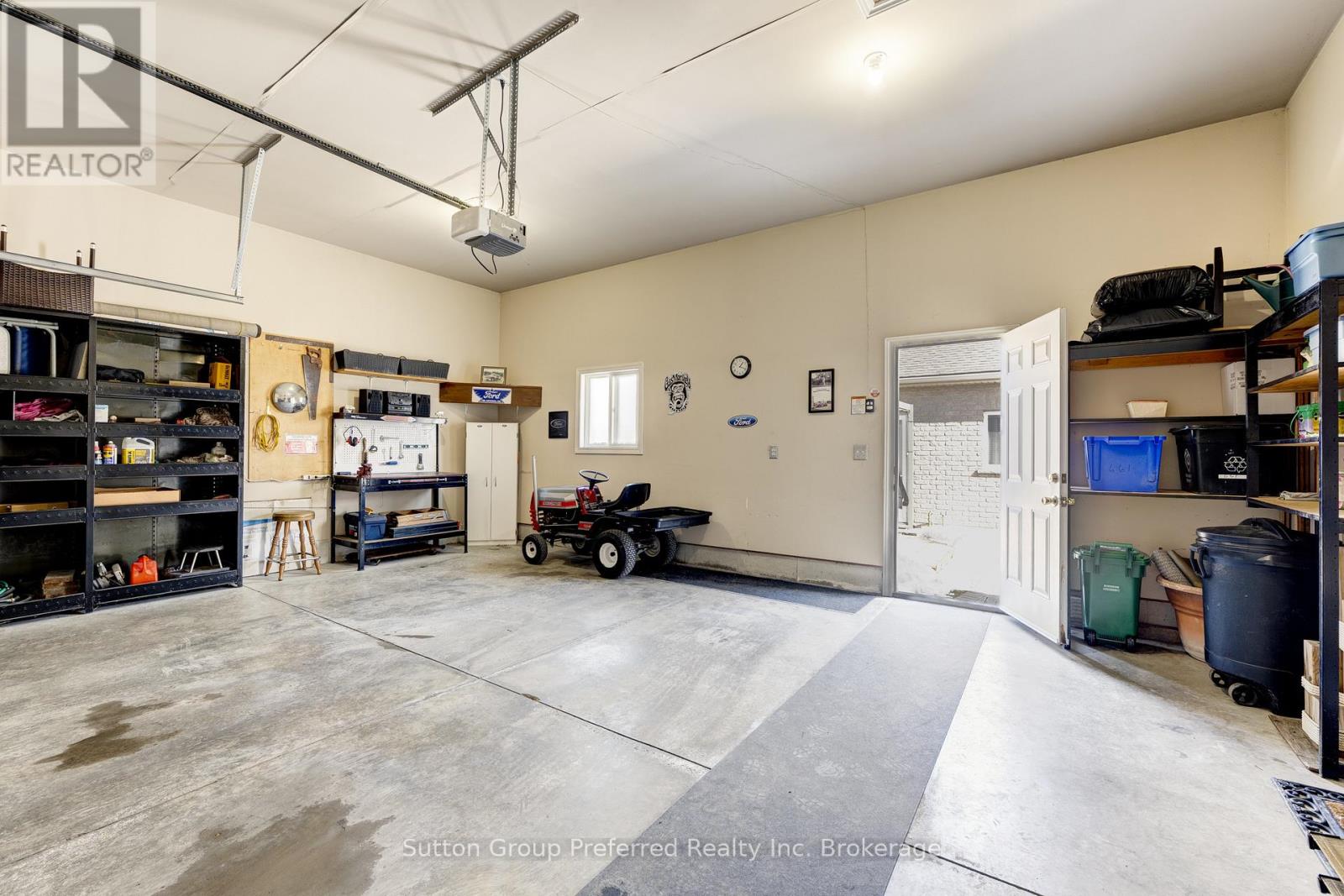 661 Southwood Way, Woodstock (Woodstock - South), Ontario  N4S 9A6 - Photo 36 - X12826116