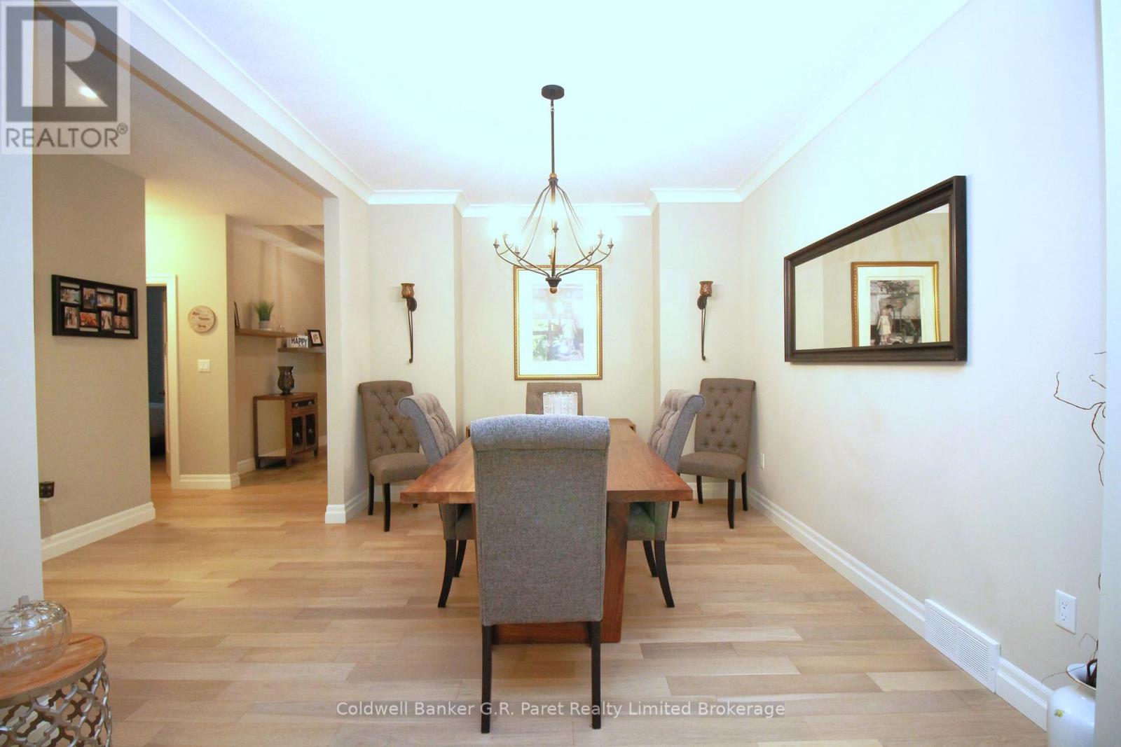 10151 Pinery Bluffs Road, Lambton Shores (Grand Bend), Ontario  N0M 1T0 - Photo 11 - X12826354