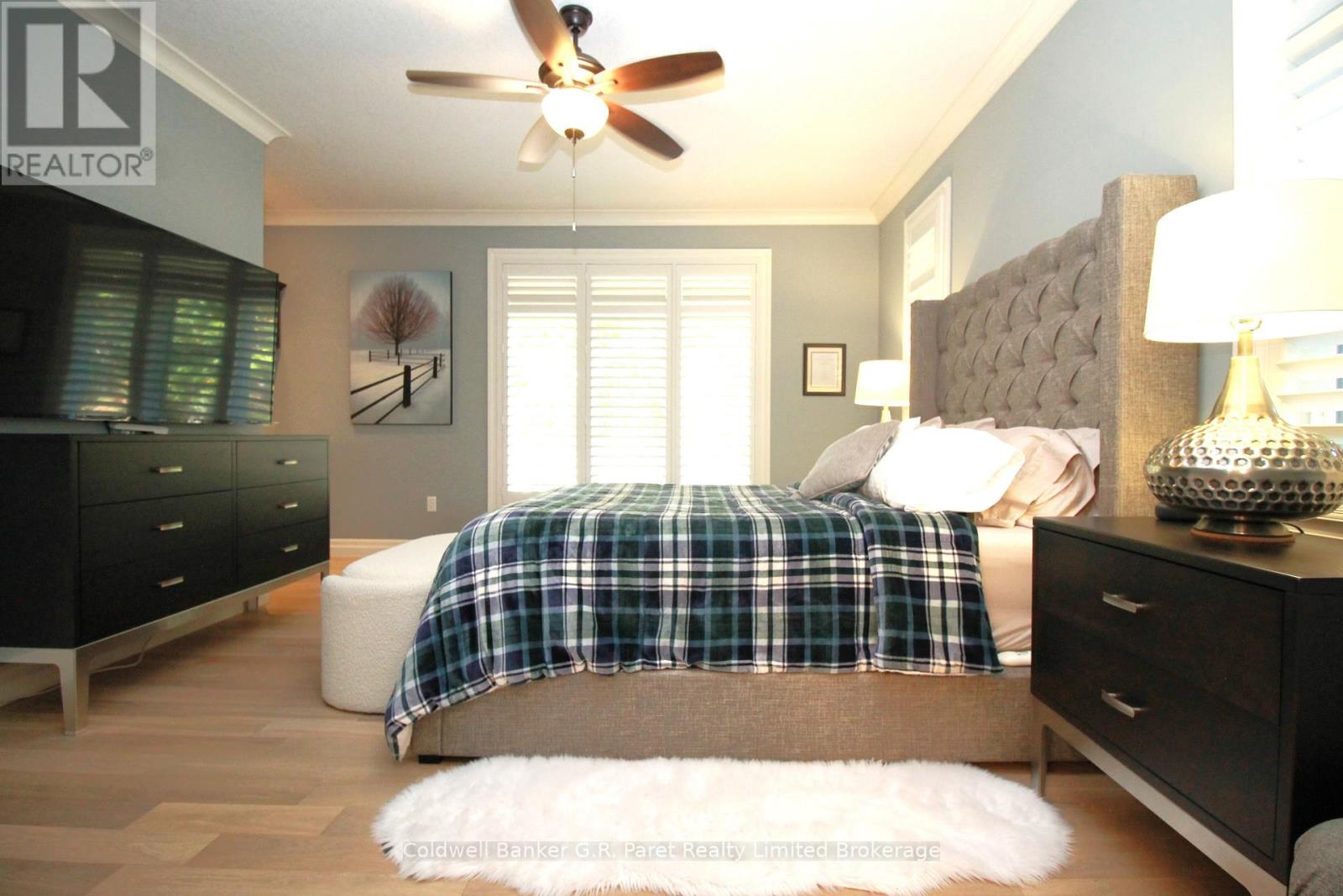 10151 Pinery Bluffs Road, Lambton Shores (Grand Bend), Ontario  N0M 1T0 - Photo 16 - X12826354