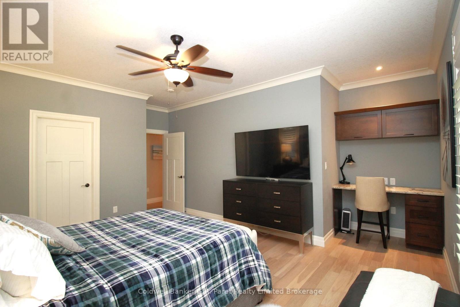 10151 Pinery Bluffs Road, Lambton Shores (Grand Bend), Ontario  N0M 1T0 - Photo 19 - X12826354