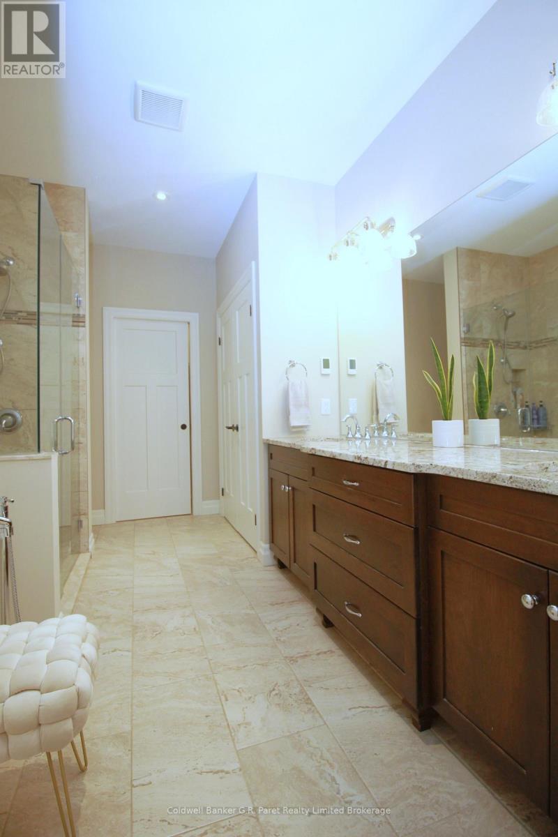 10151 Pinery Bluffs Road, Lambton Shores (Grand Bend), Ontario  N0M 1T0 - Photo 23 - X12826354