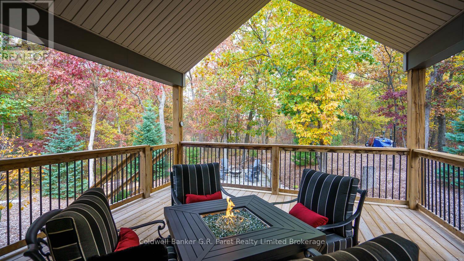 10151 Pinery Bluffs Road, Lambton Shores (Grand Bend), Ontario  N0M 1T0 - Photo 43 - X12826354