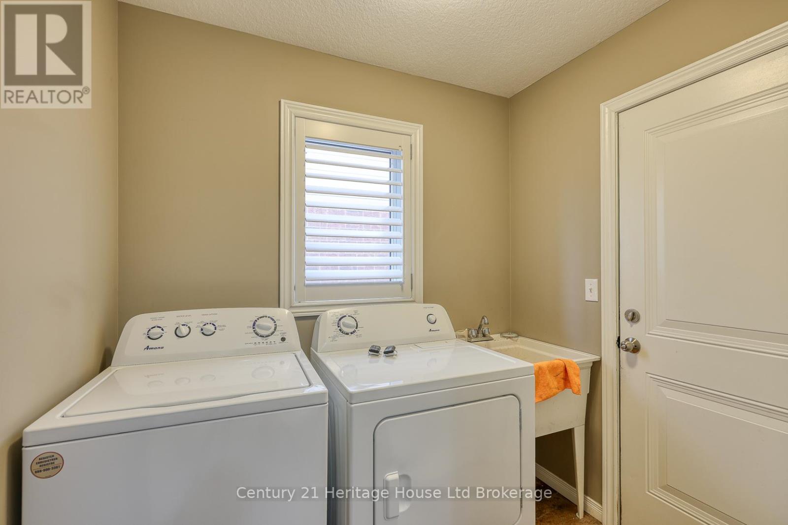 427 Champlain Avenue, Woodstock (Woodstock - South), Ontario  N4V 0B3 - Photo 18 - X12827446