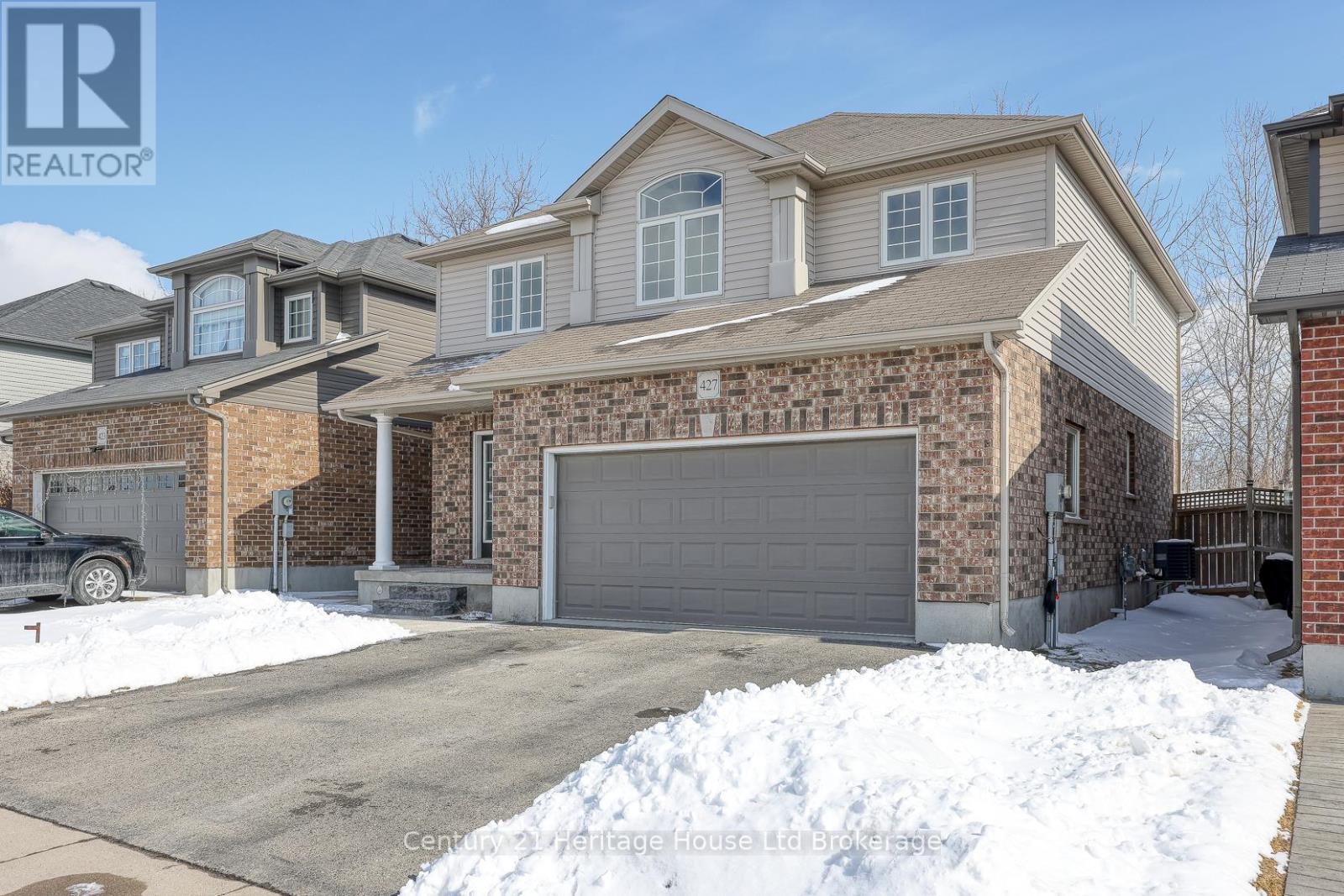 427 Champlain Avenue, Woodstock (Woodstock - South), Ontario  N4V 0B3 - Photo 2 - X12827446