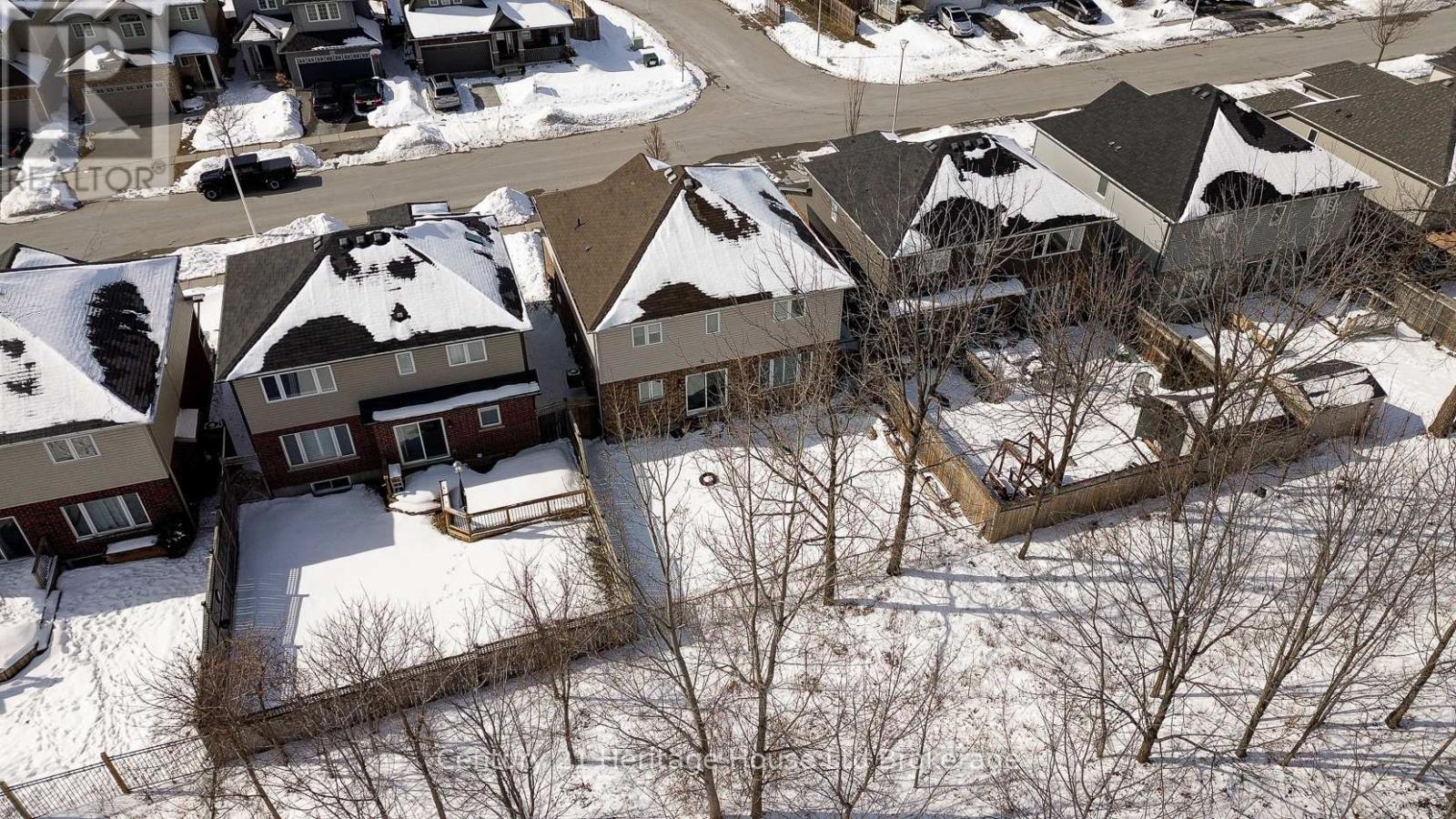 427 Champlain Avenue, Woodstock (Woodstock - South), Ontario  N4V 0B3 - Photo 46 - X12827446