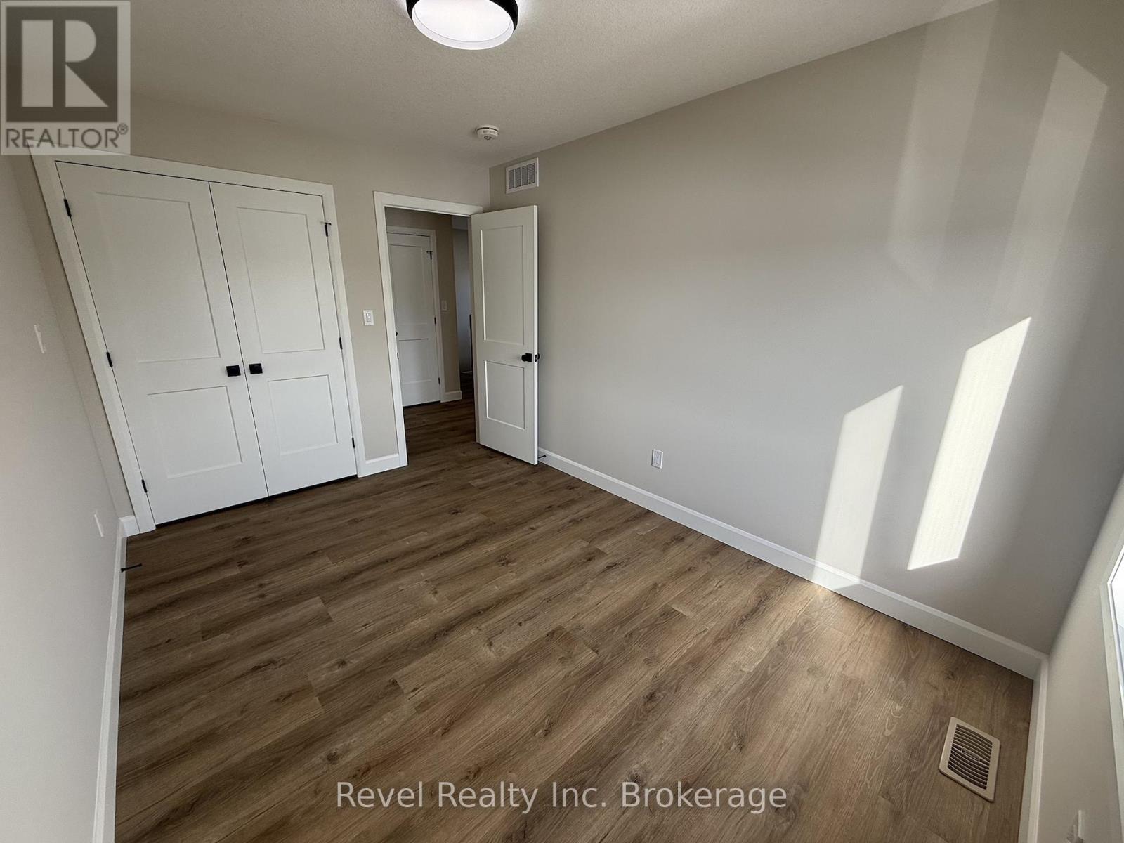 Upper Right - 675 Princess Street, Woodstock (Woodstock - North), Ontario  N4S 4H7 - Photo 15 - X12828780