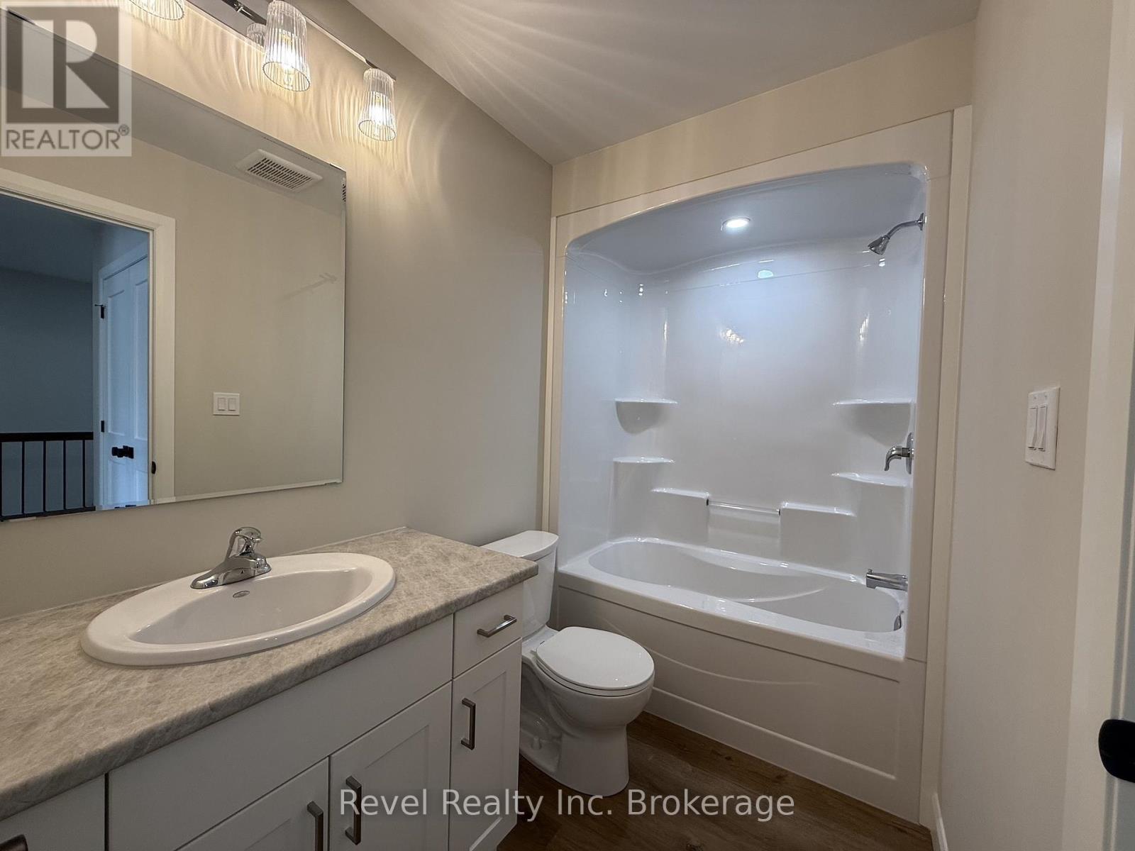 Upper Right - 675 Princess Street, Woodstock (Woodstock - North), Ontario  N4S 4H7 - Photo 17 - X12828780