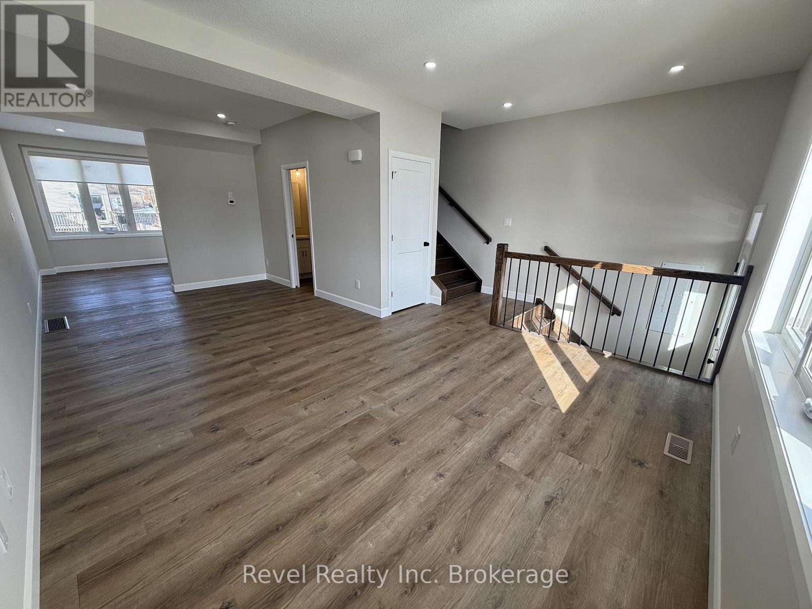 Upper Right - 675 Princess Street, Woodstock (Woodstock - North), Ontario  N4S 4H7 - Photo 4 - X12828780