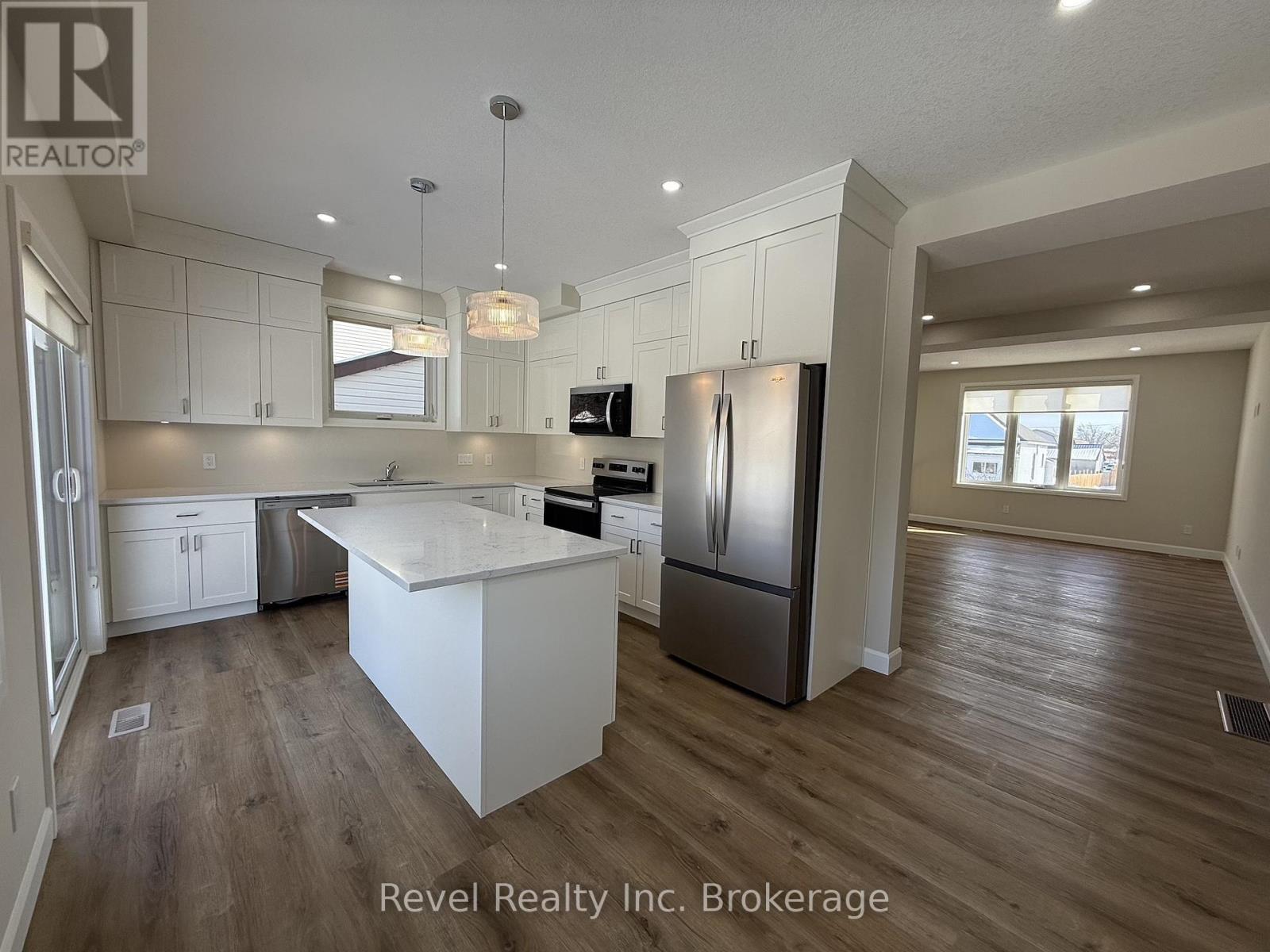 Upper Right - 675 Princess Street, Woodstock (Woodstock - North), Ontario  N4S 4H7 - Photo 7 - X12828780