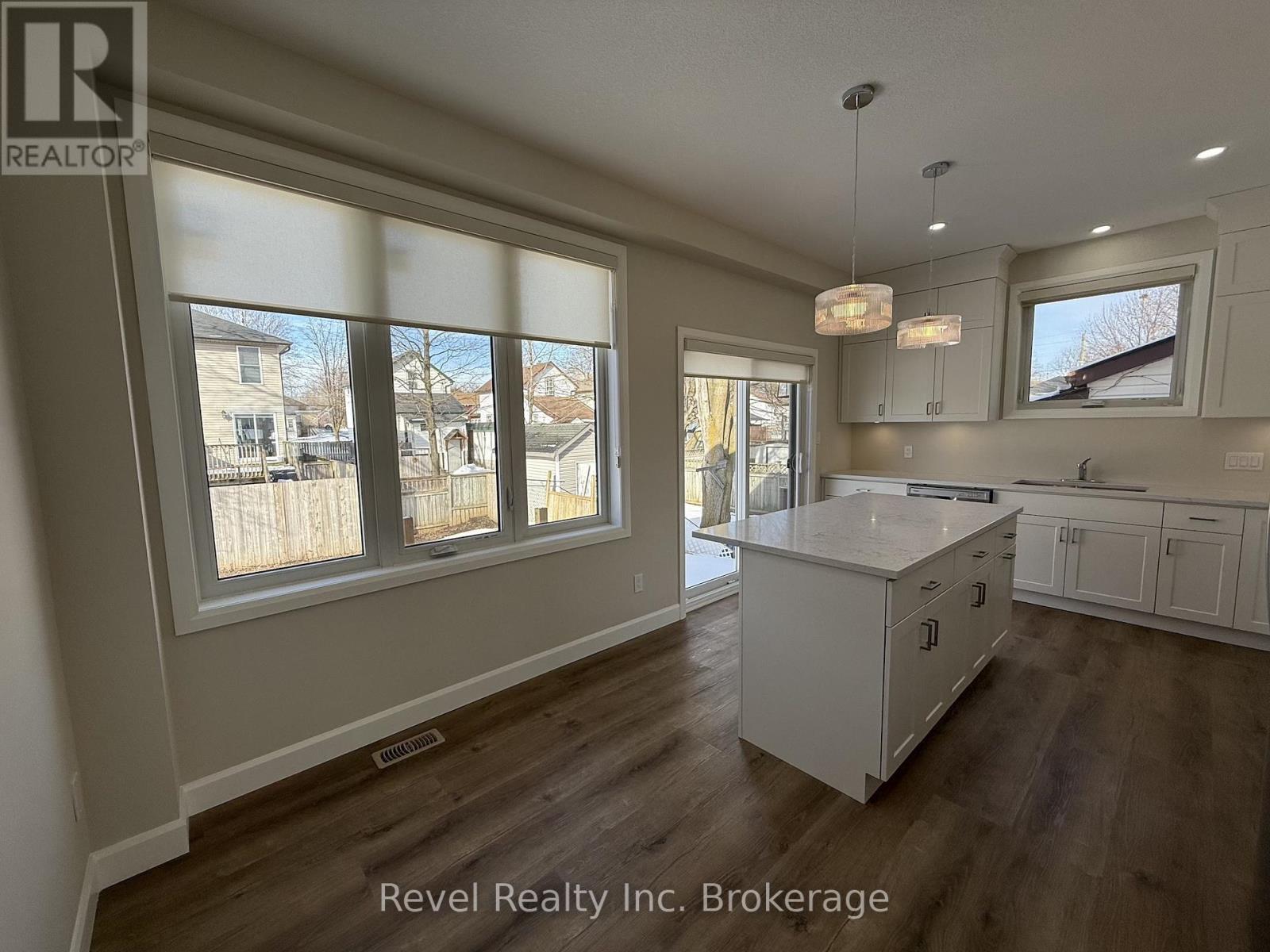 Upper Right - 675 Princess Street, Woodstock (Woodstock - North), Ontario  N4S 4H7 - Photo 8 - X12828780