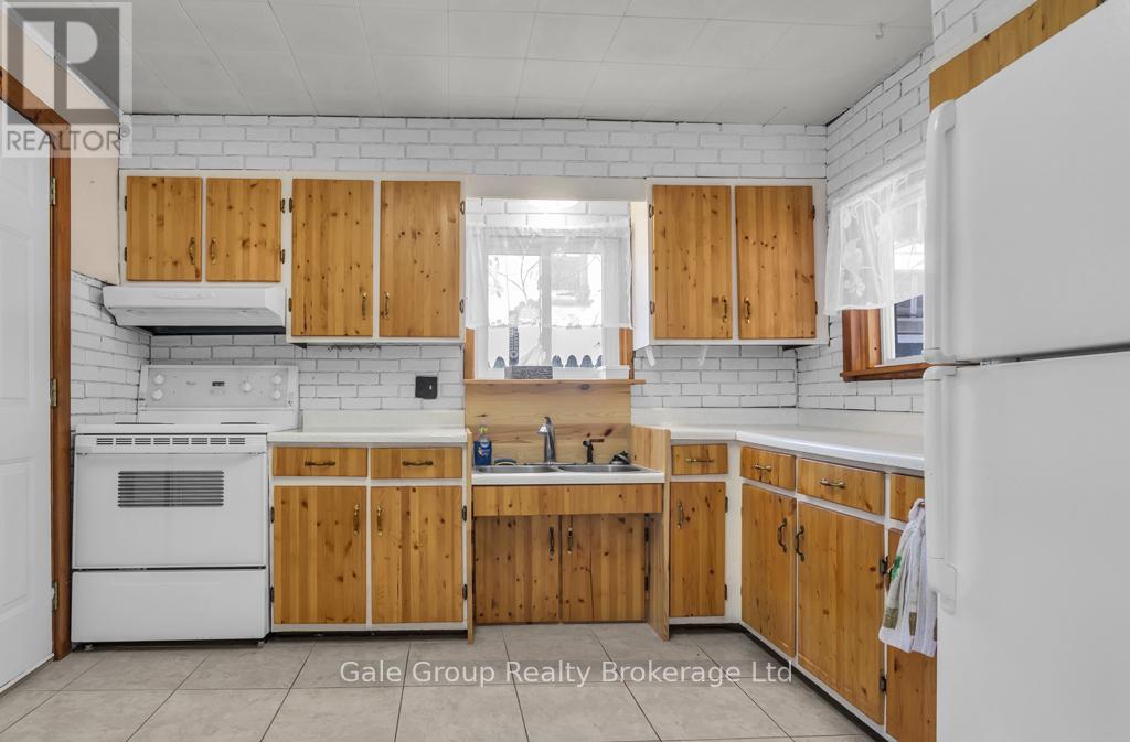 150 Frances Street, Ingersoll (Ingersoll - South), Ontario  N5C 2H5 - Photo 12 - X12828872