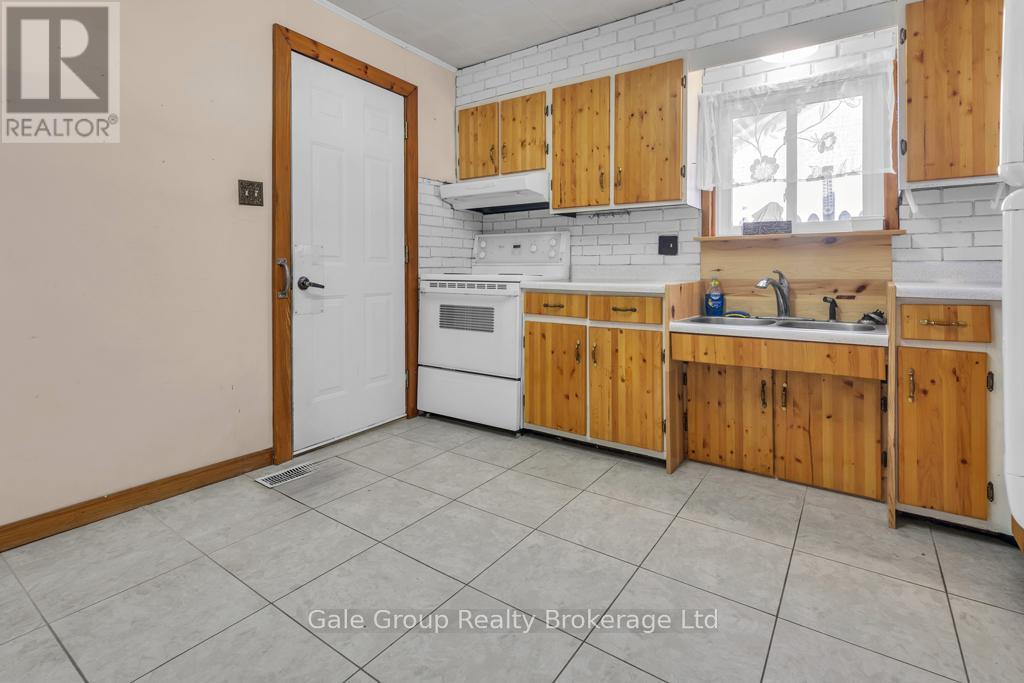 150 Frances Street, Ingersoll (Ingersoll - South), Ontario  N5C 2H5 - Photo 13 - X12828872