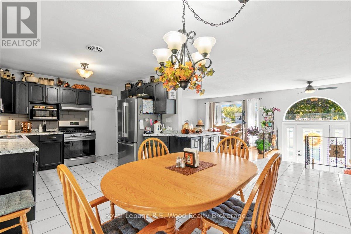 49 Dereham Drive, Tillsonburg, Ontario  N4G 2B1 - Photo 20 - X12830792