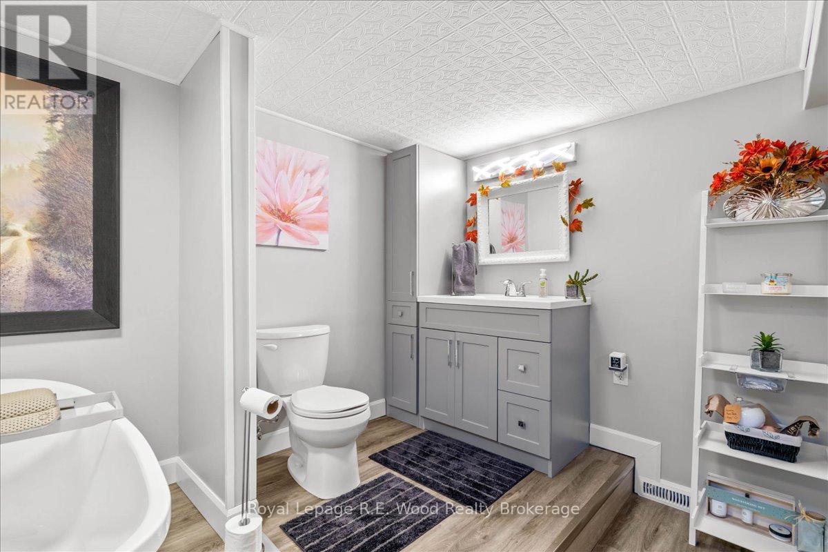 49 Dereham Drive, Tillsonburg, Ontario  N4G 2B1 - Photo 36 - X12830792