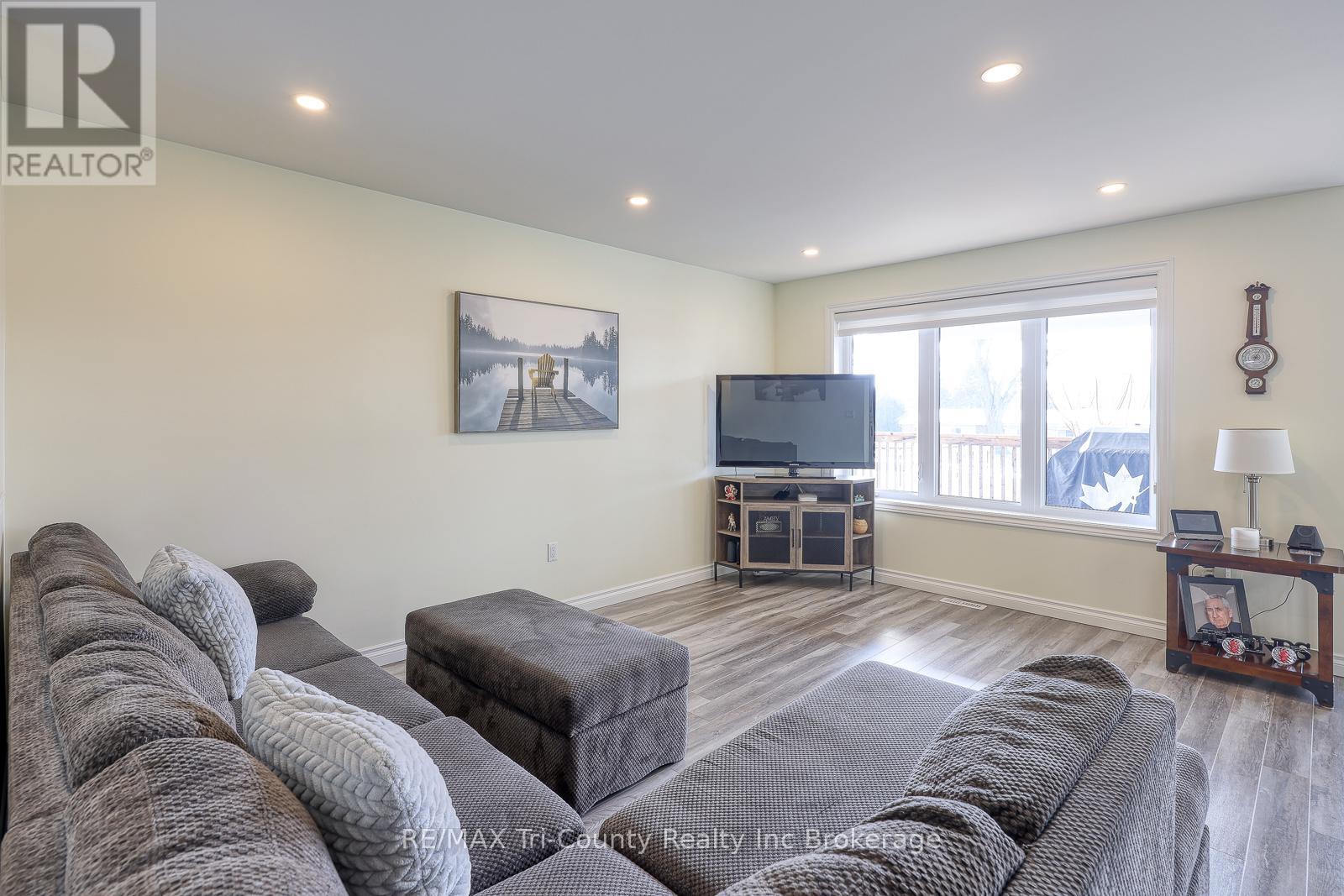 27 Ann Street, Bayham (Vienna), Ontario  N0J 1Z0 - Photo 13 - X12832488