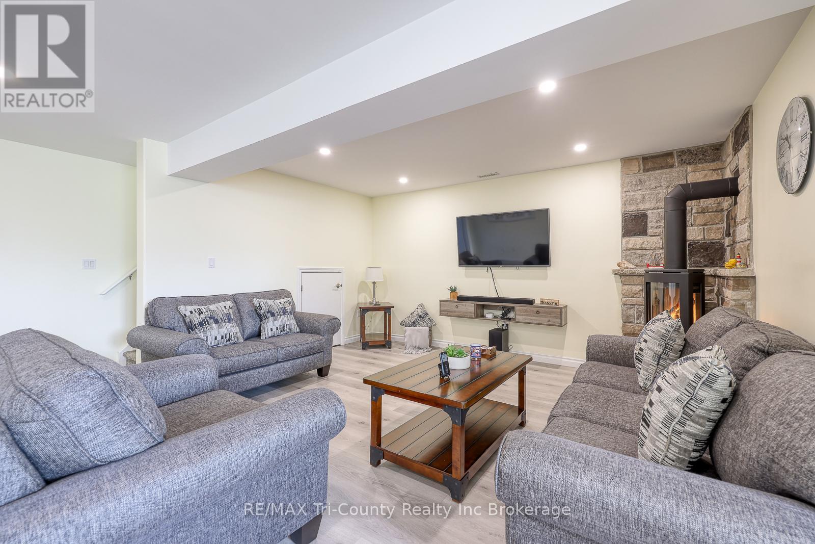 27 Ann Street, Bayham (Vienna), Ontario  N0J 1Z0 - Photo 38 - X12832488