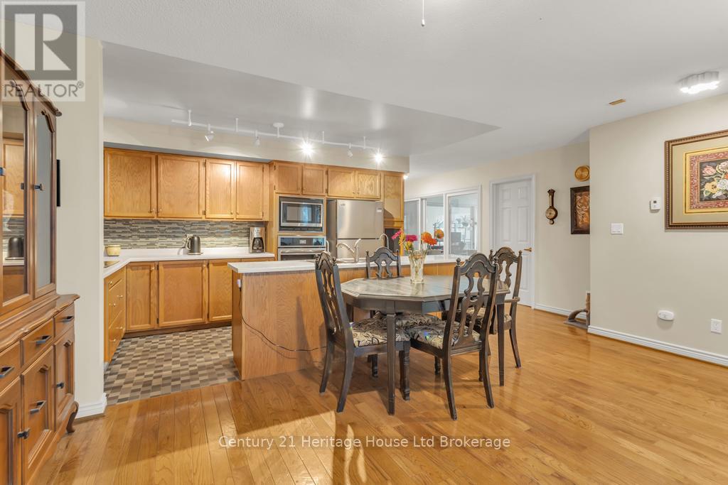 26 Seres Drive, Tillsonburg, Ontario  N4G 5G1 - Photo 8 - X12832524