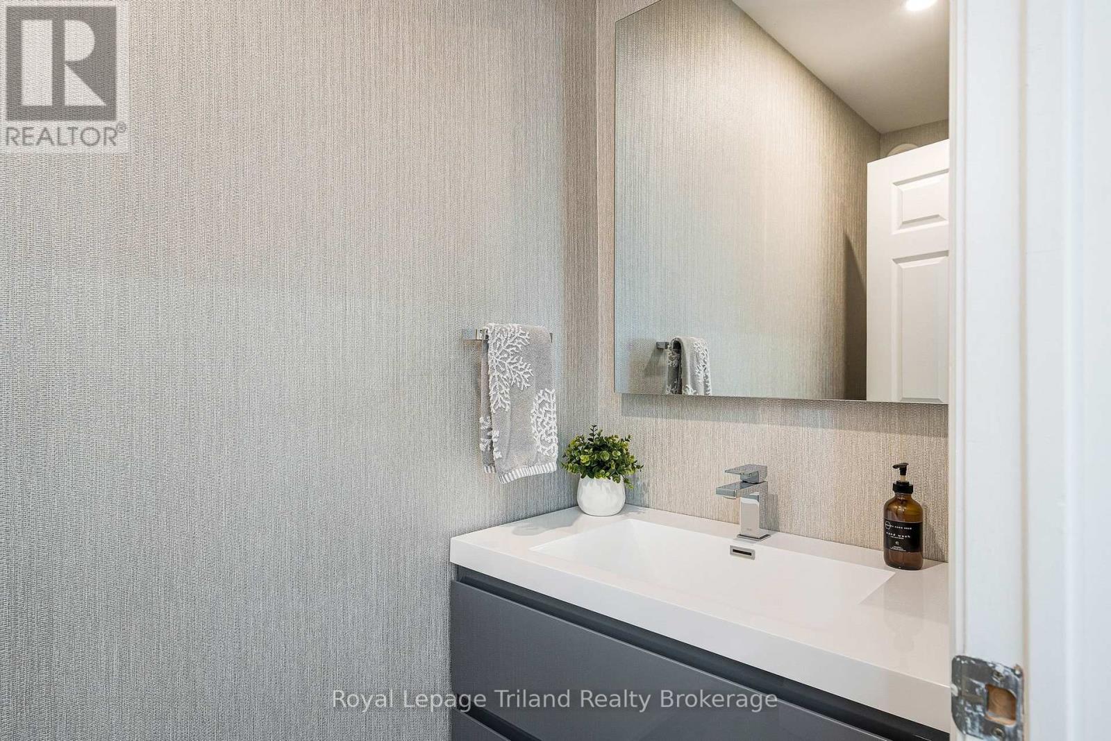 19 Trails End, Collingwood, Ontario  L9Y 5B1 - Photo 29 - S12833696