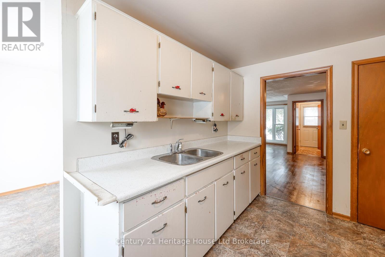 4 - 85 Springbank Avenue, Woodstock (Woodstock - North), Ontario  N4S 7P7 - Photo 11 - X12835080