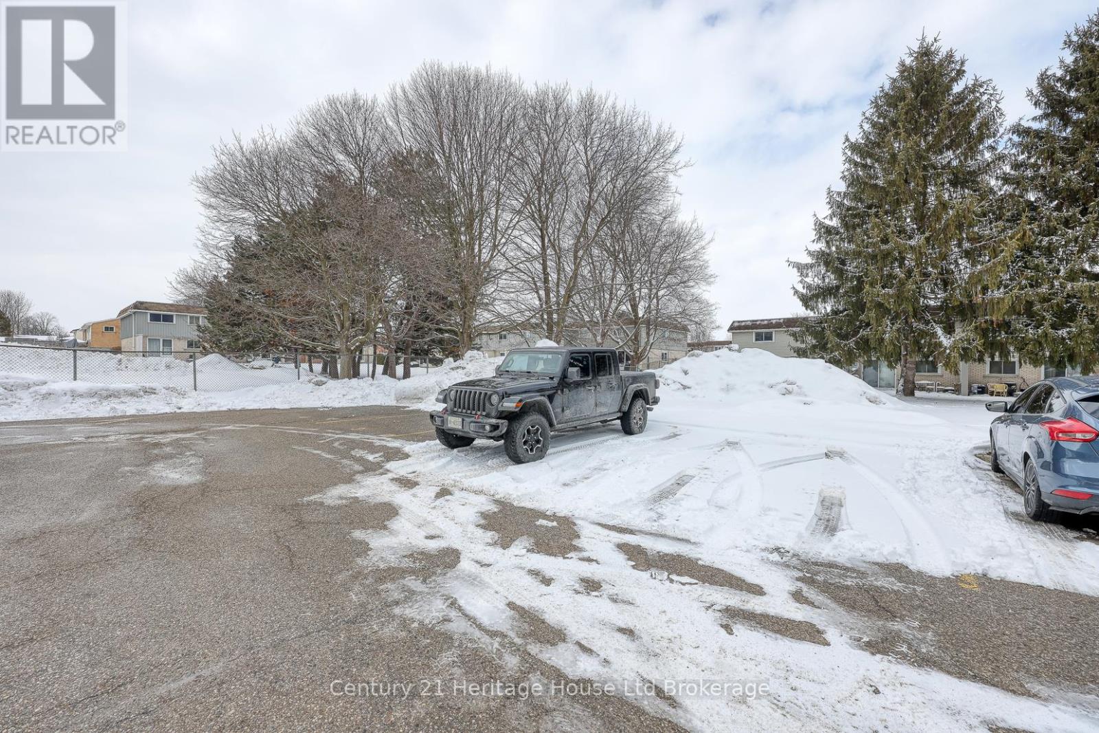 4 - 85 Springbank Avenue, Woodstock (Woodstock - North), Ontario  N4S 7P7 - Photo 31 - X12835080