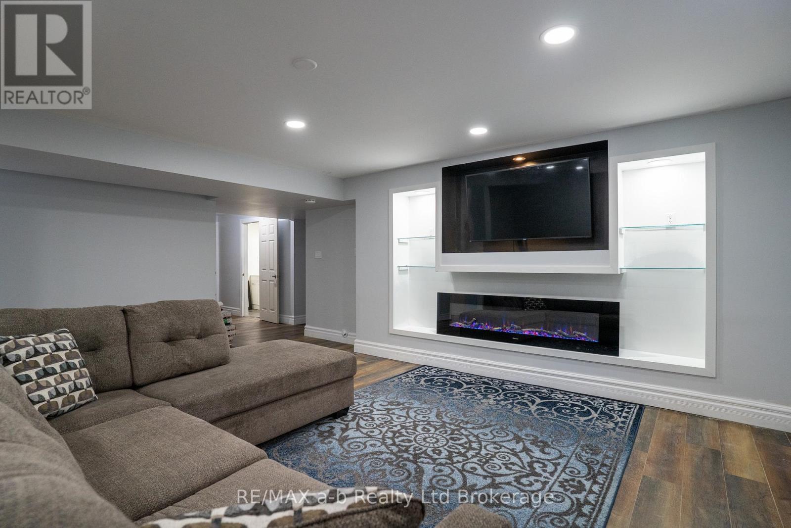 7 Irving Drive, Norwich (Norwich Town), Ontario  N0J 1P0 - Photo 16 - X12835670