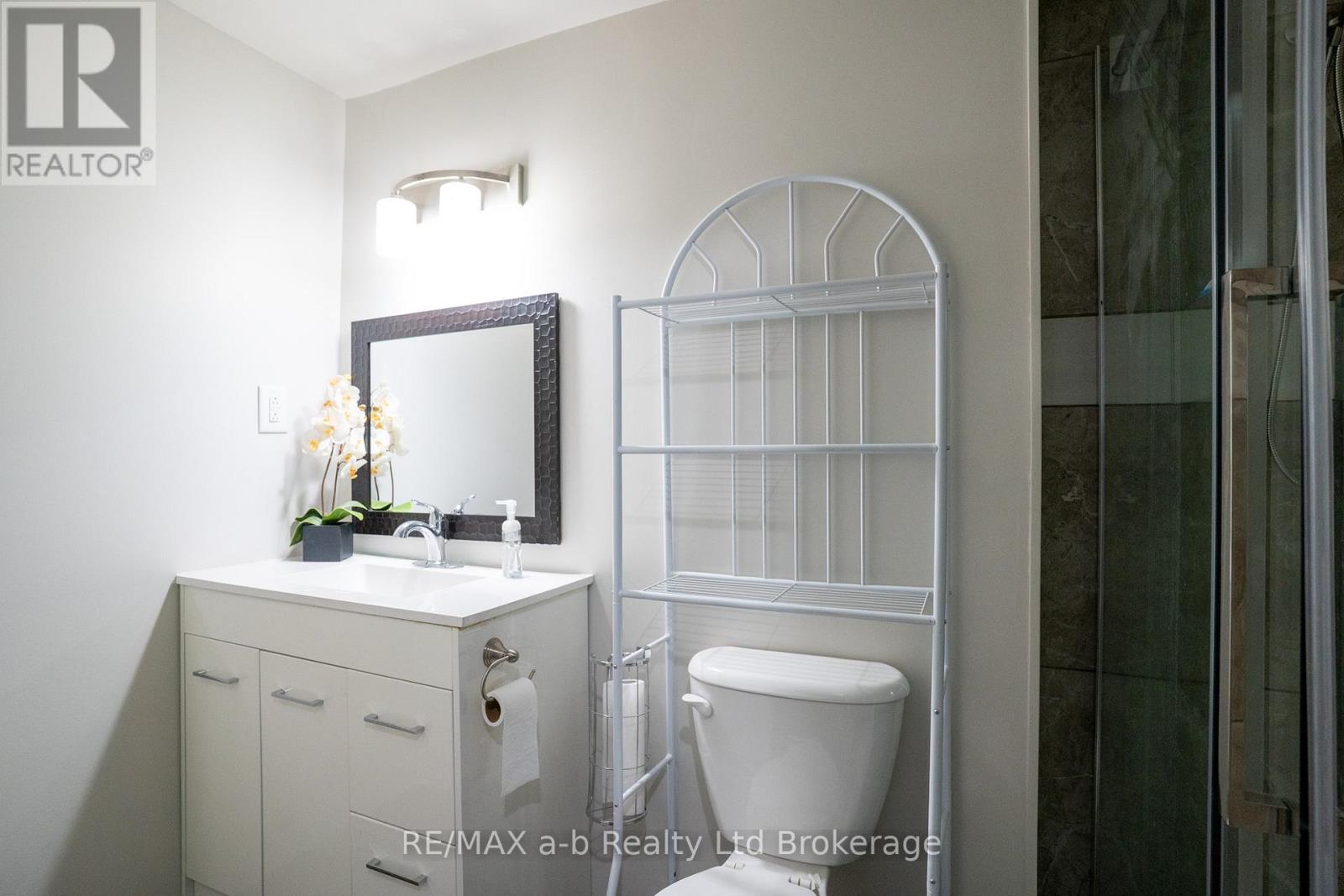 7 Irving Drive, Norwich (Norwich Town), Ontario  N0J 1P0 - Photo 20 - X12835670