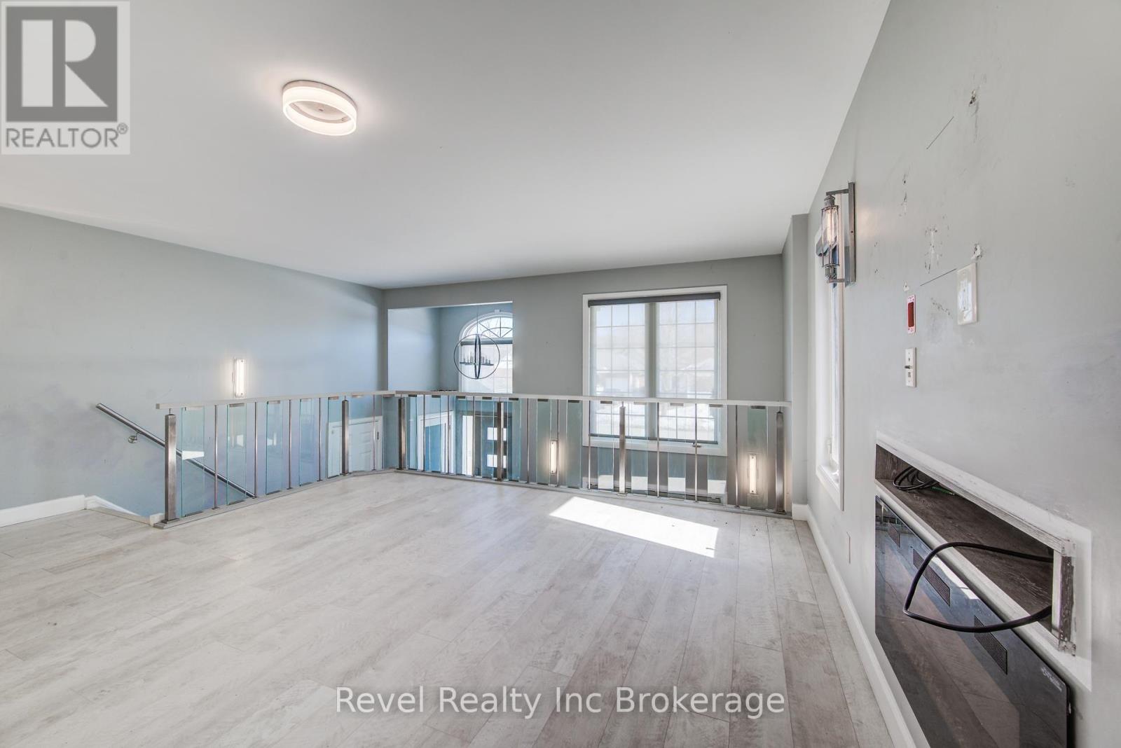 69 Neutral Avenue, Woodstock (Woodstock - North), Ontario  N4T 1S7 - Photo 14 - X12837252