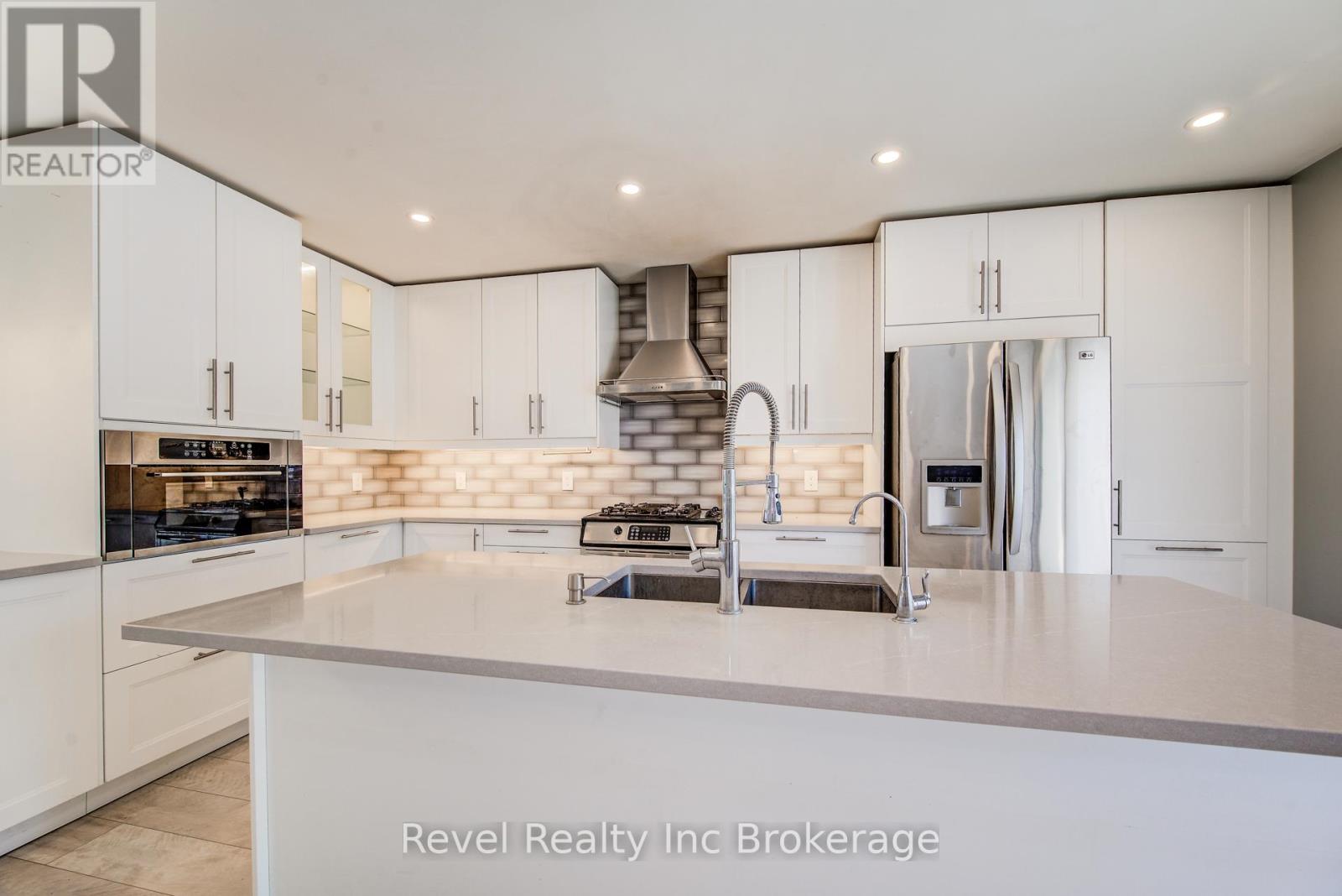 69 Neutral Avenue, Woodstock (Woodstock - North), Ontario  N4T 1S7 - Photo 18 - X12837252