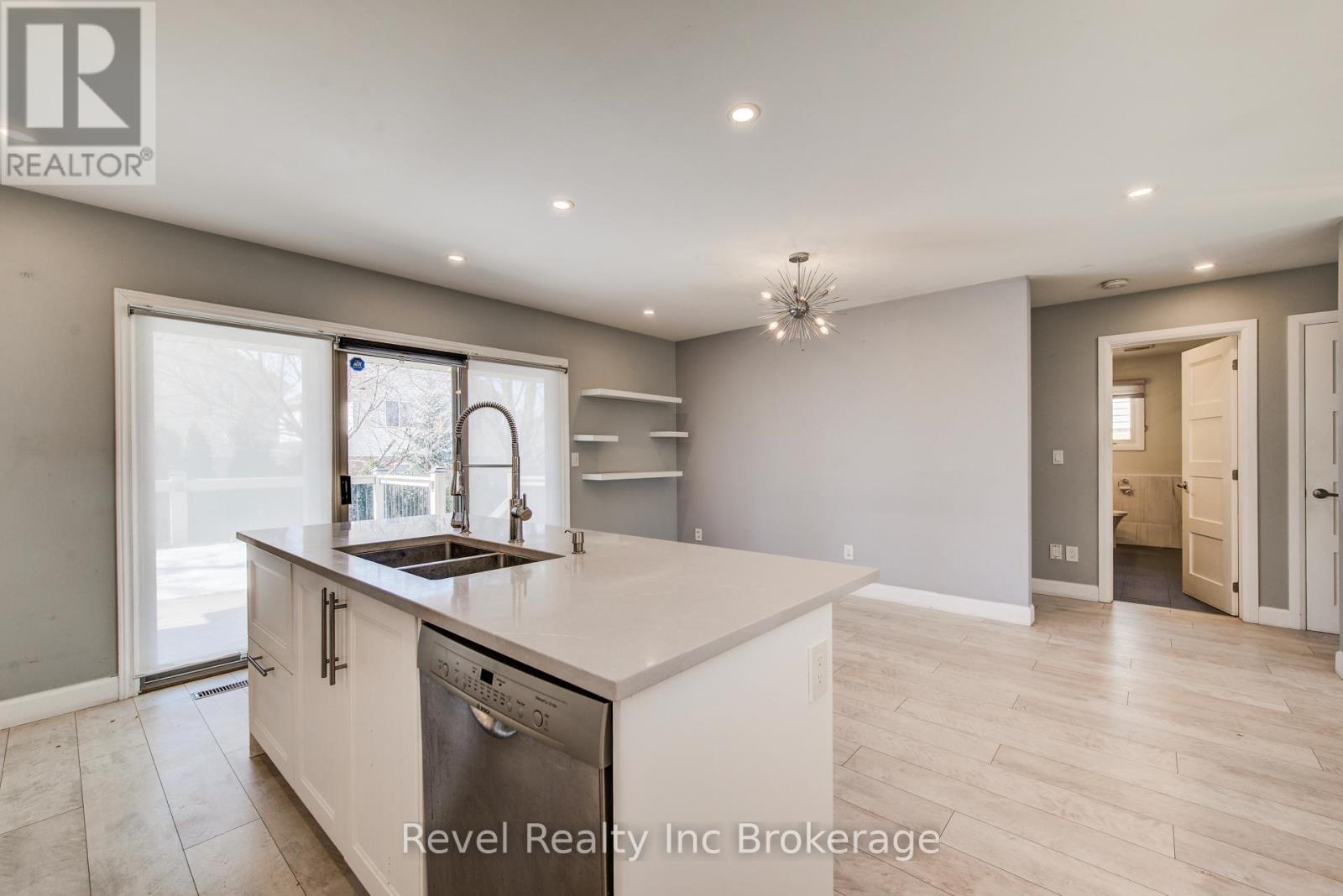 69 Neutral Avenue, Woodstock (Woodstock - North), Ontario  N4T 1S7 - Photo 20 - X12837252