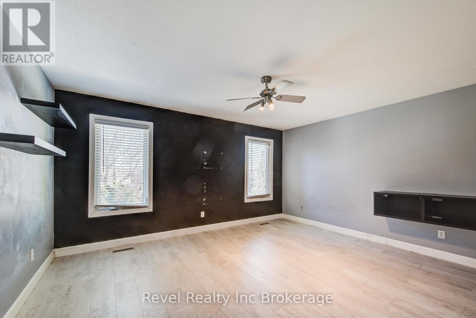 69 Neutral Avenue, Woodstock (Woodstock - North), Ontario  N4T 1S7 - Photo 25 - X12837252