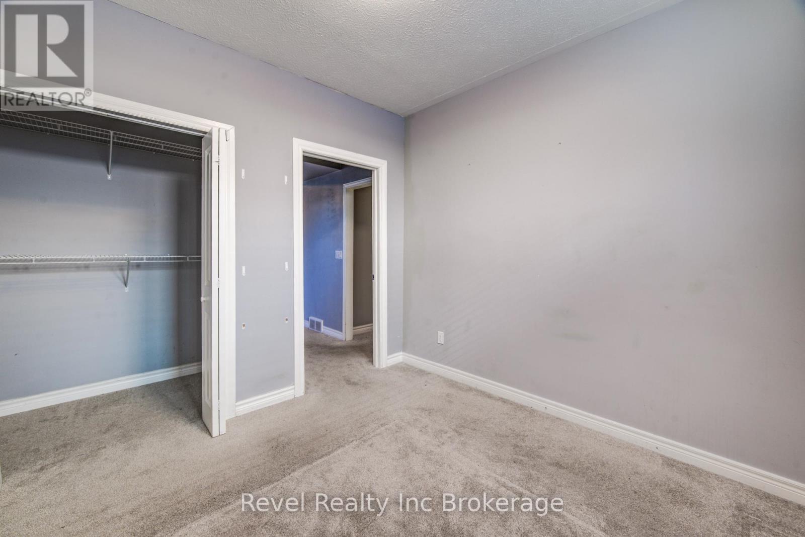 69 Neutral Avenue, Woodstock (Woodstock - North), Ontario  N4T 1S7 - Photo 34 - X12837252