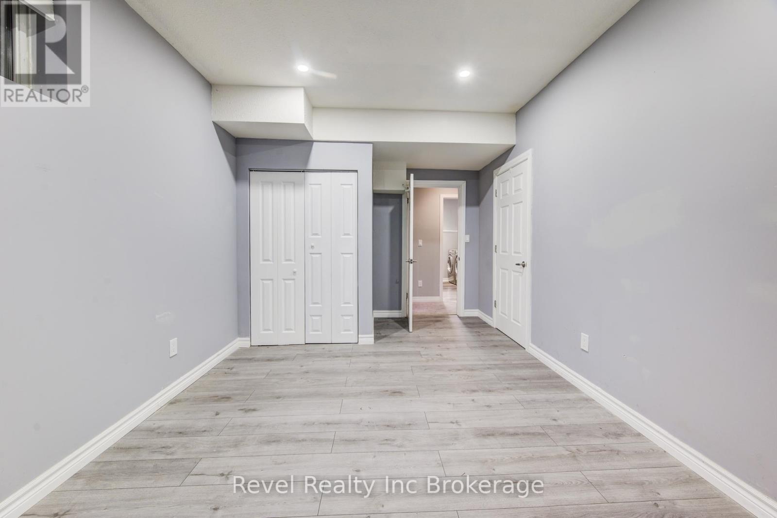 69 Neutral Avenue, Woodstock (Woodstock - North), Ontario  N4T 1S7 - Photo 40 - X12837252