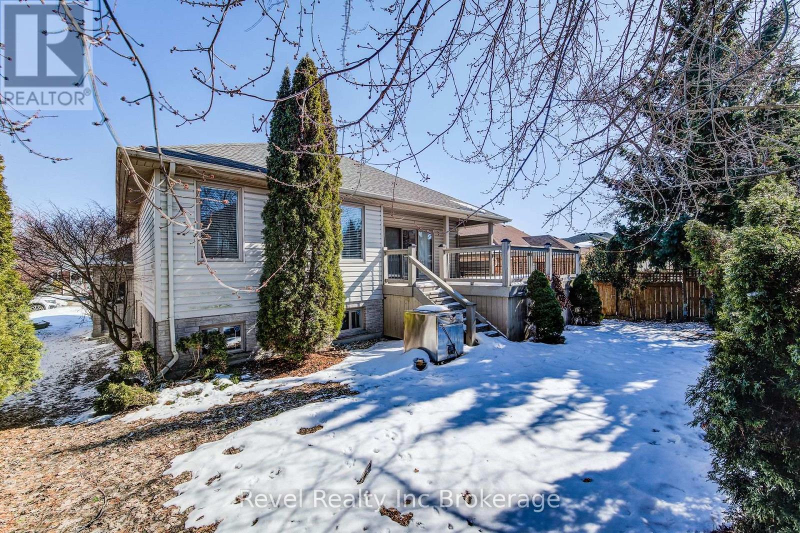 69 Neutral Avenue, Woodstock (Woodstock - North), Ontario  N4T 1S7 - Photo 44 - X12837252