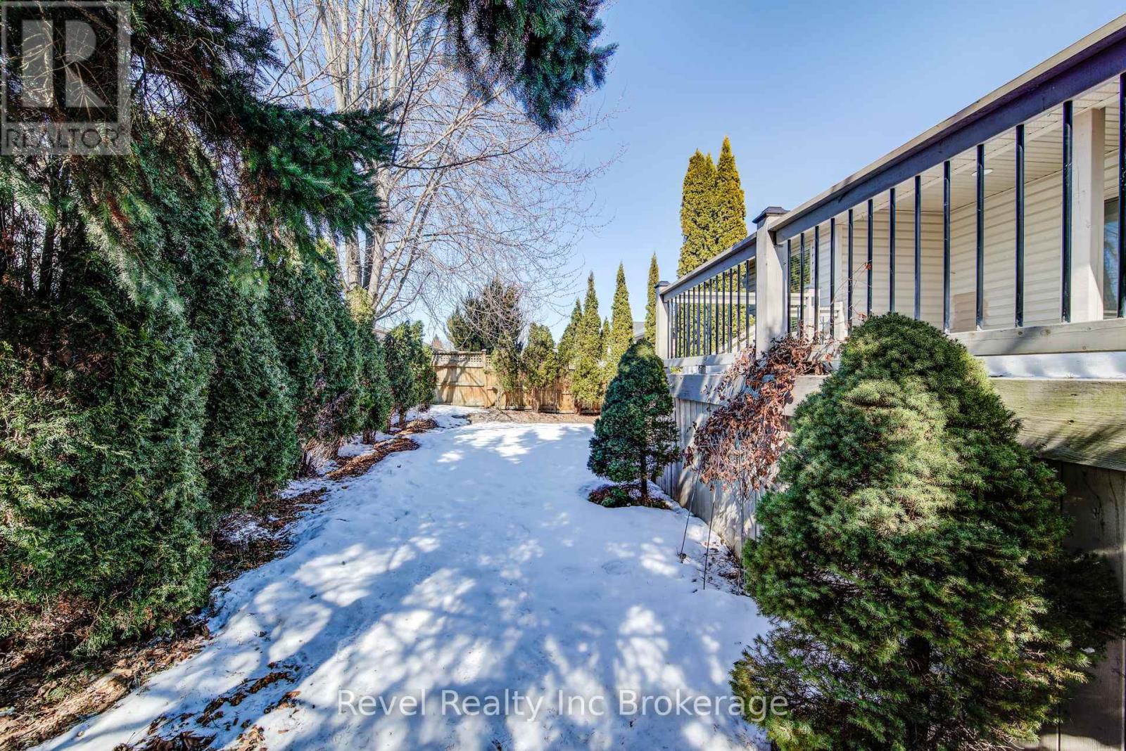 69 Neutral Avenue, Woodstock (Woodstock - North), Ontario  N4T 1S7 - Photo 47 - X12837252