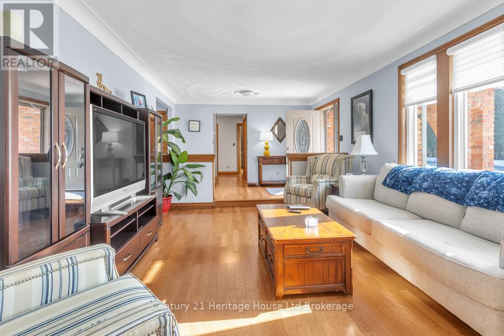 15 Prince William Street, Norfolk (Langton), Ontario  N0E 1G0 - Photo 11 - X12838184