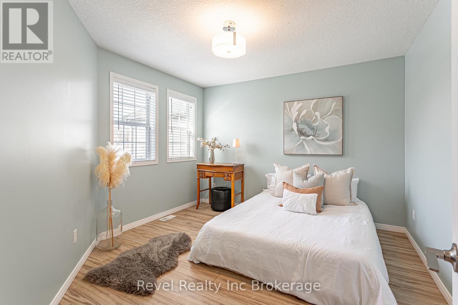 557 Sales Drive, Woodstock (Woodstock - South), Ontario  N4S 9A1 - Photo 14 - X12839428