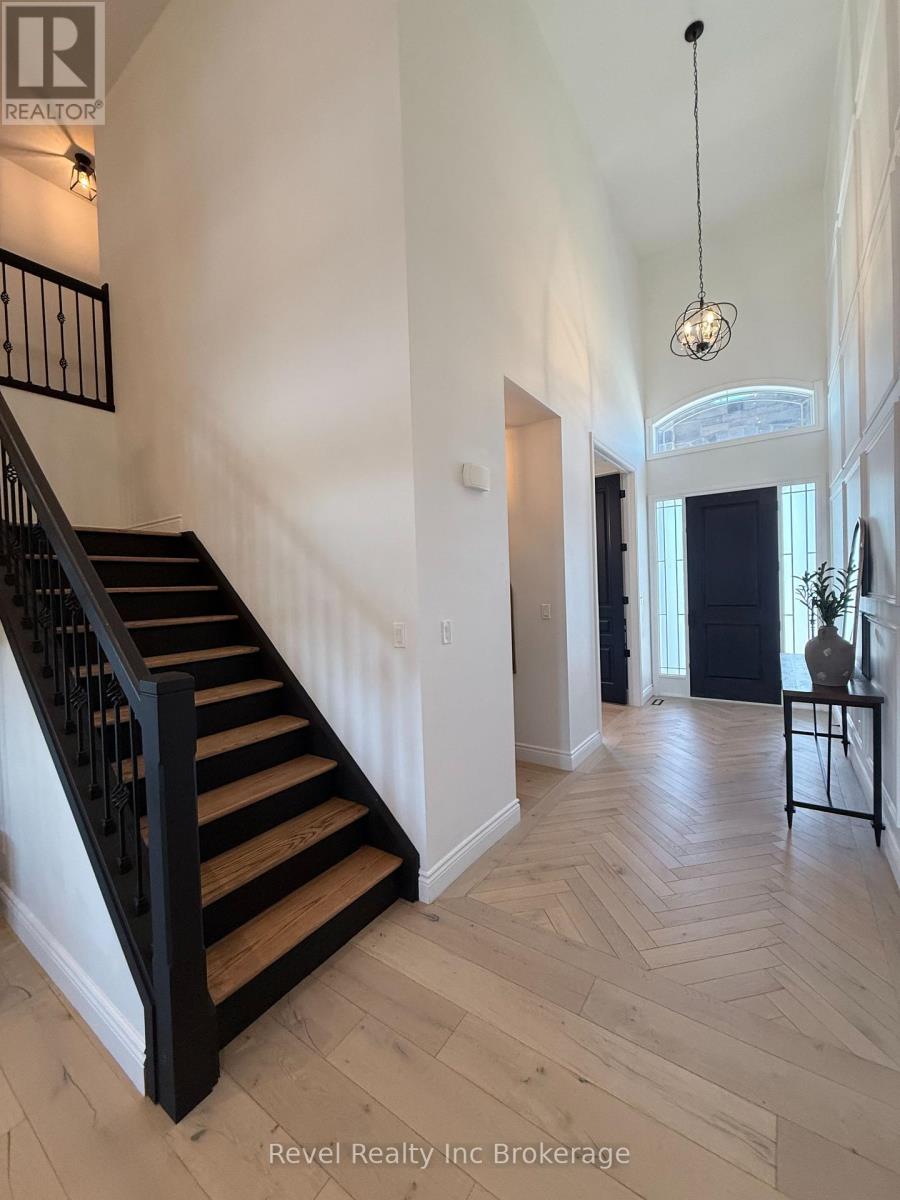 336 Munnoch Boulevard, Woodstock (Woodstock - North), Ontario  N4T 0H6 - Photo 15 - X12840592