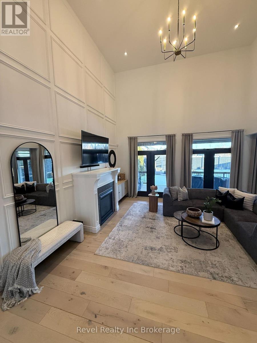 336 Munnoch Boulevard, Woodstock (Woodstock - North), Ontario  N4T 0H6 - Photo 18 - X12840592