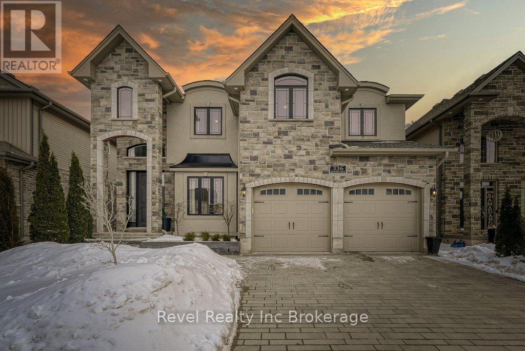 336 Munnoch Boulevard, Woodstock (Woodstock - North), Ontario  N4T 0H6 - Photo 3 - X12840592