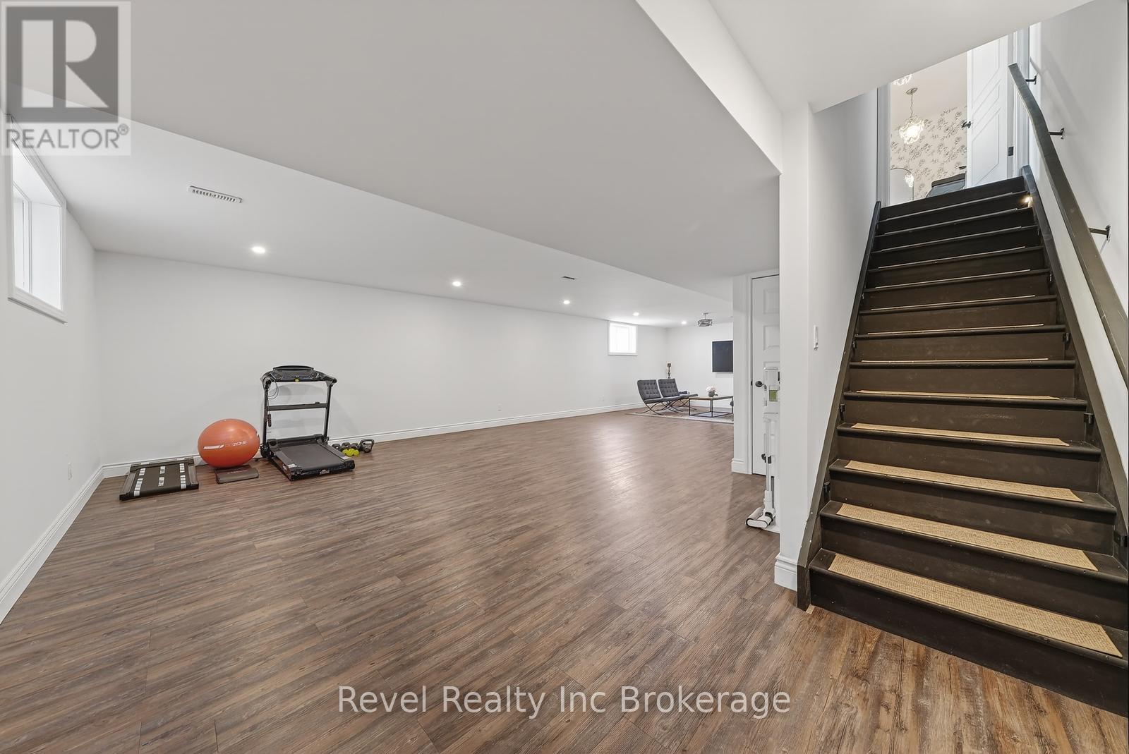 336 Munnoch Boulevard, Woodstock (Woodstock - North), Ontario  N4T 0H6 - Photo 35 - X12840592