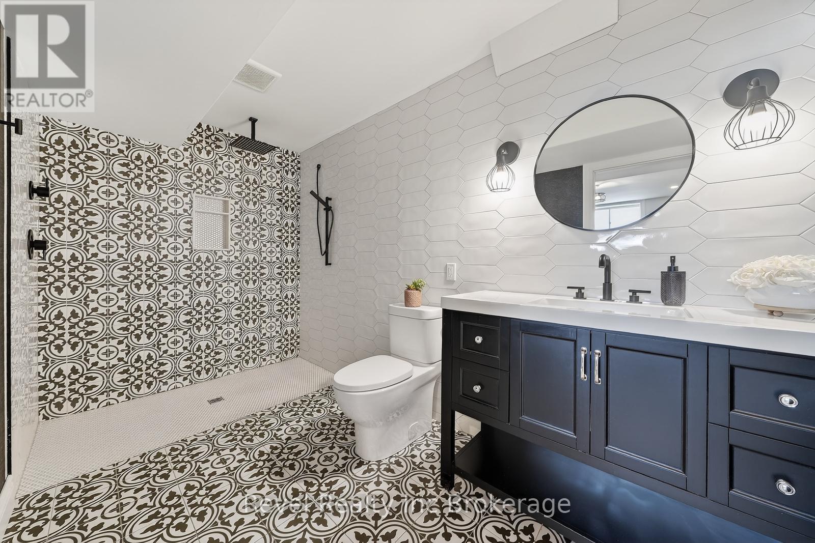 336 Munnoch Boulevard, Woodstock (Woodstock - North), Ontario  N4T 0H6 - Photo 38 - X12840592